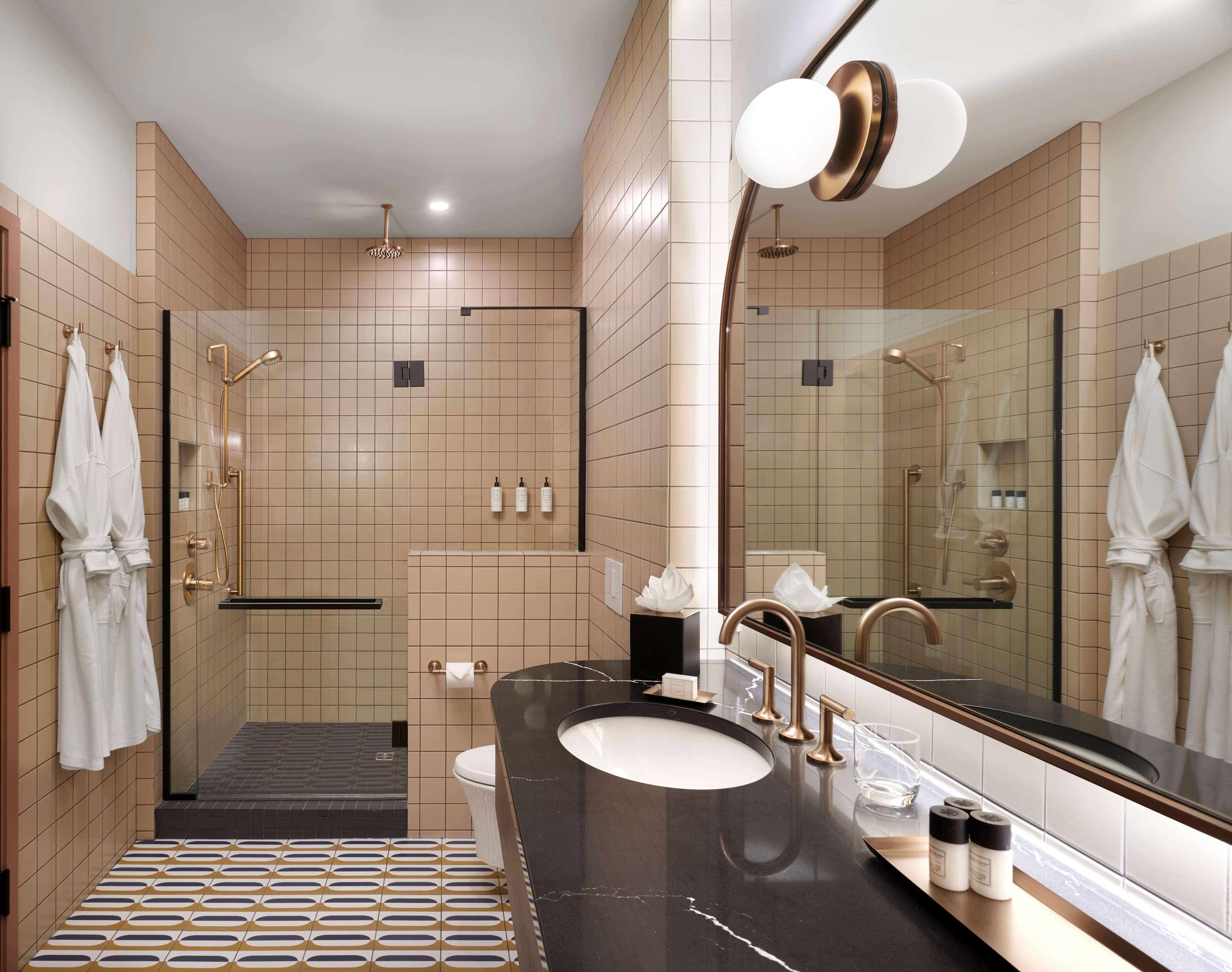 Suite King Bed One Bedroom 