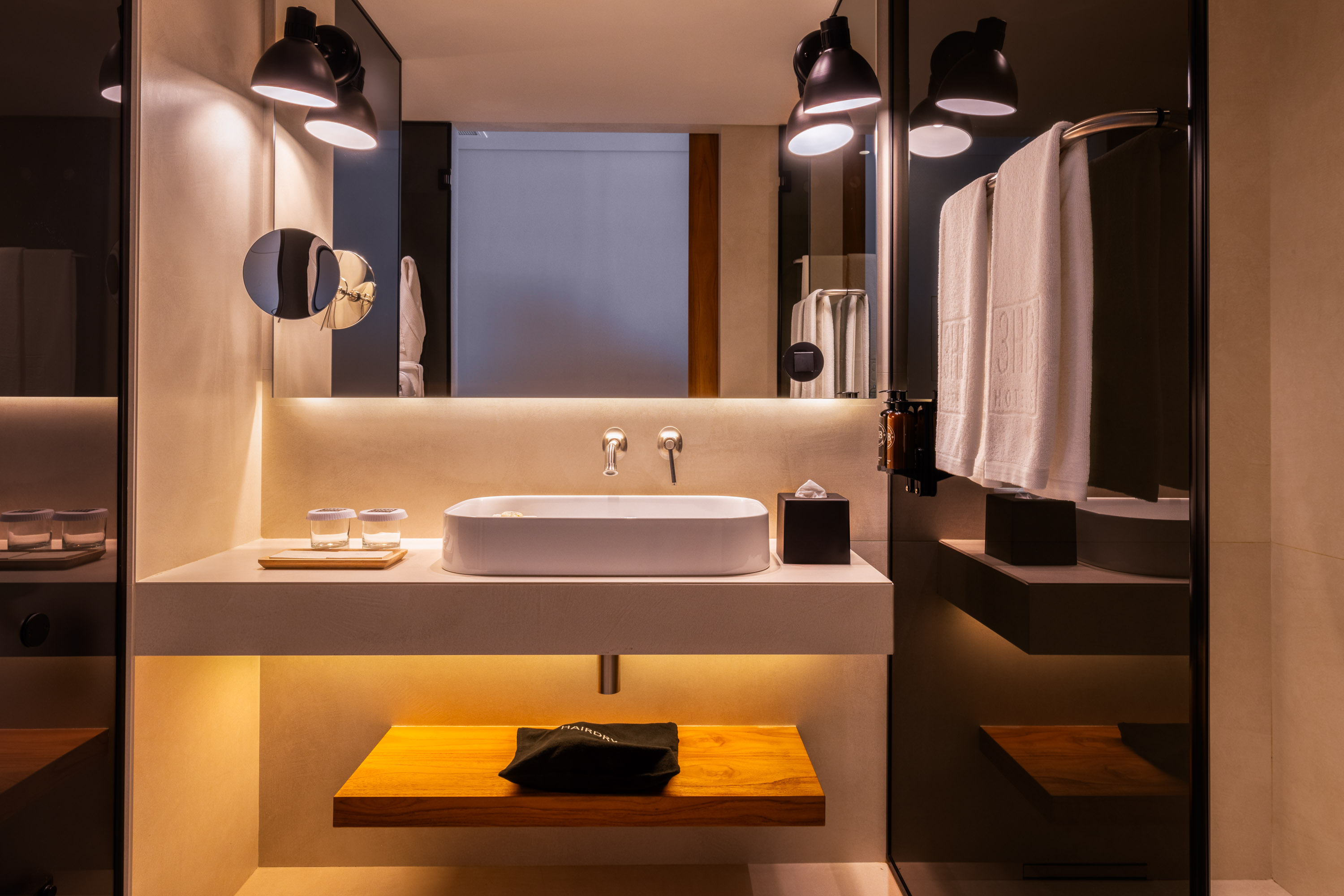 Double or Twin Standard