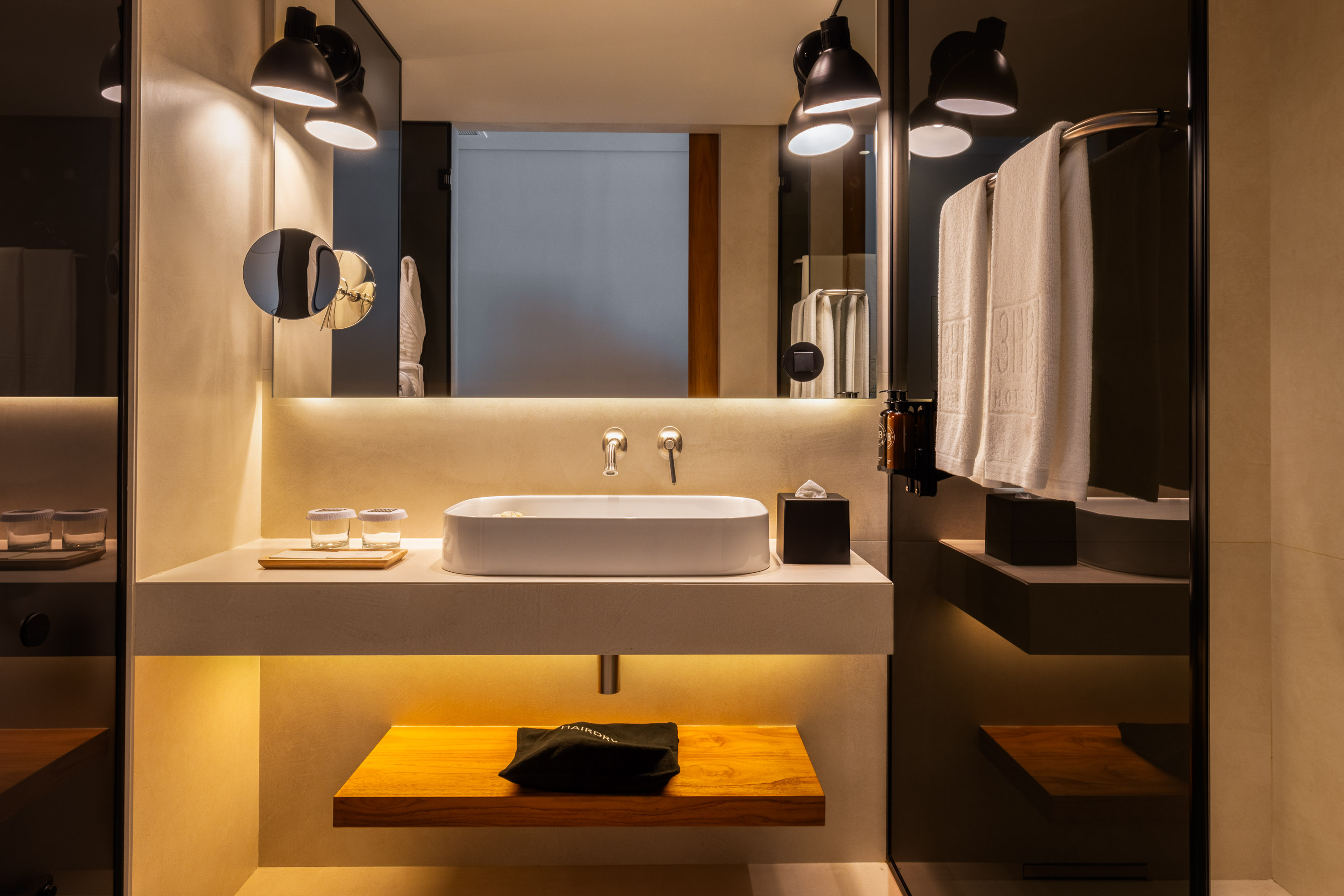 Double or Twin Standard