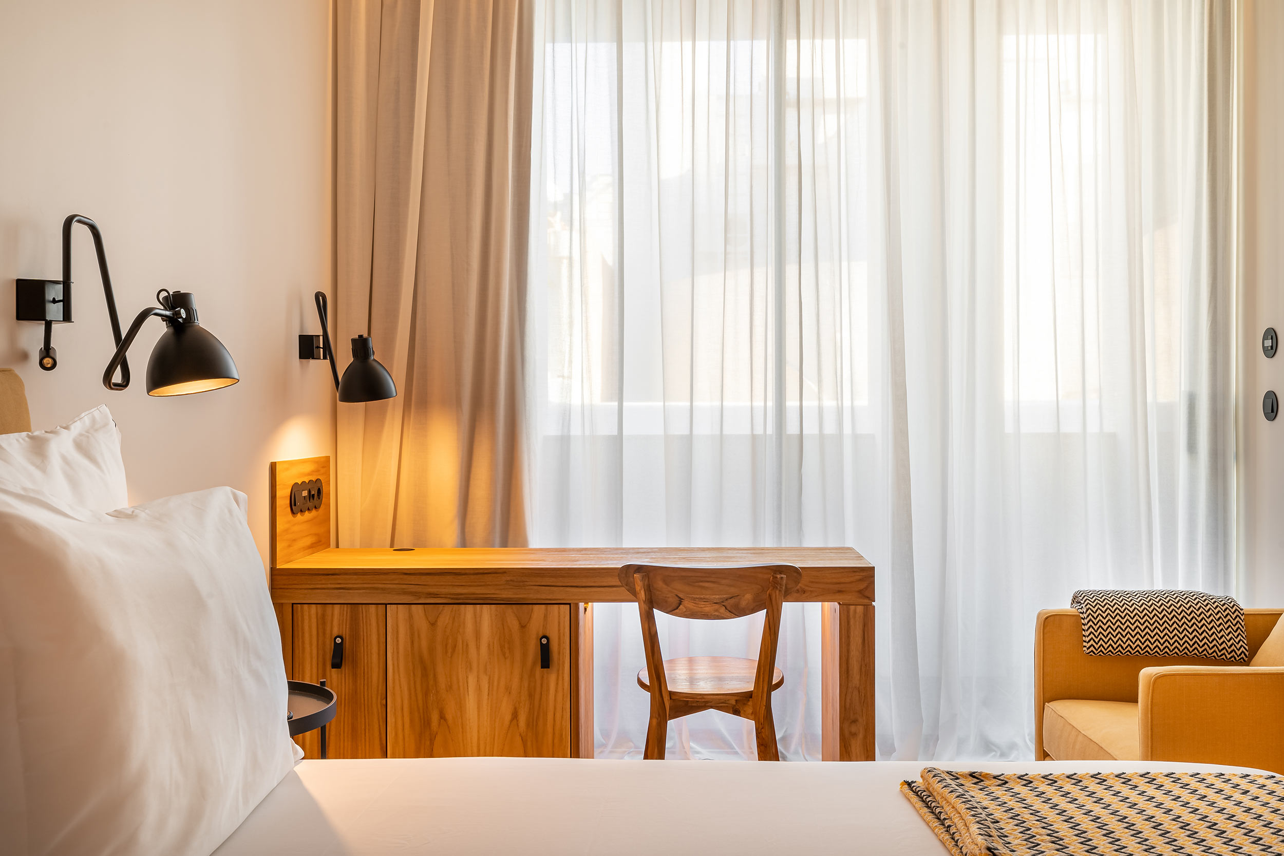 Double or Twin Standard