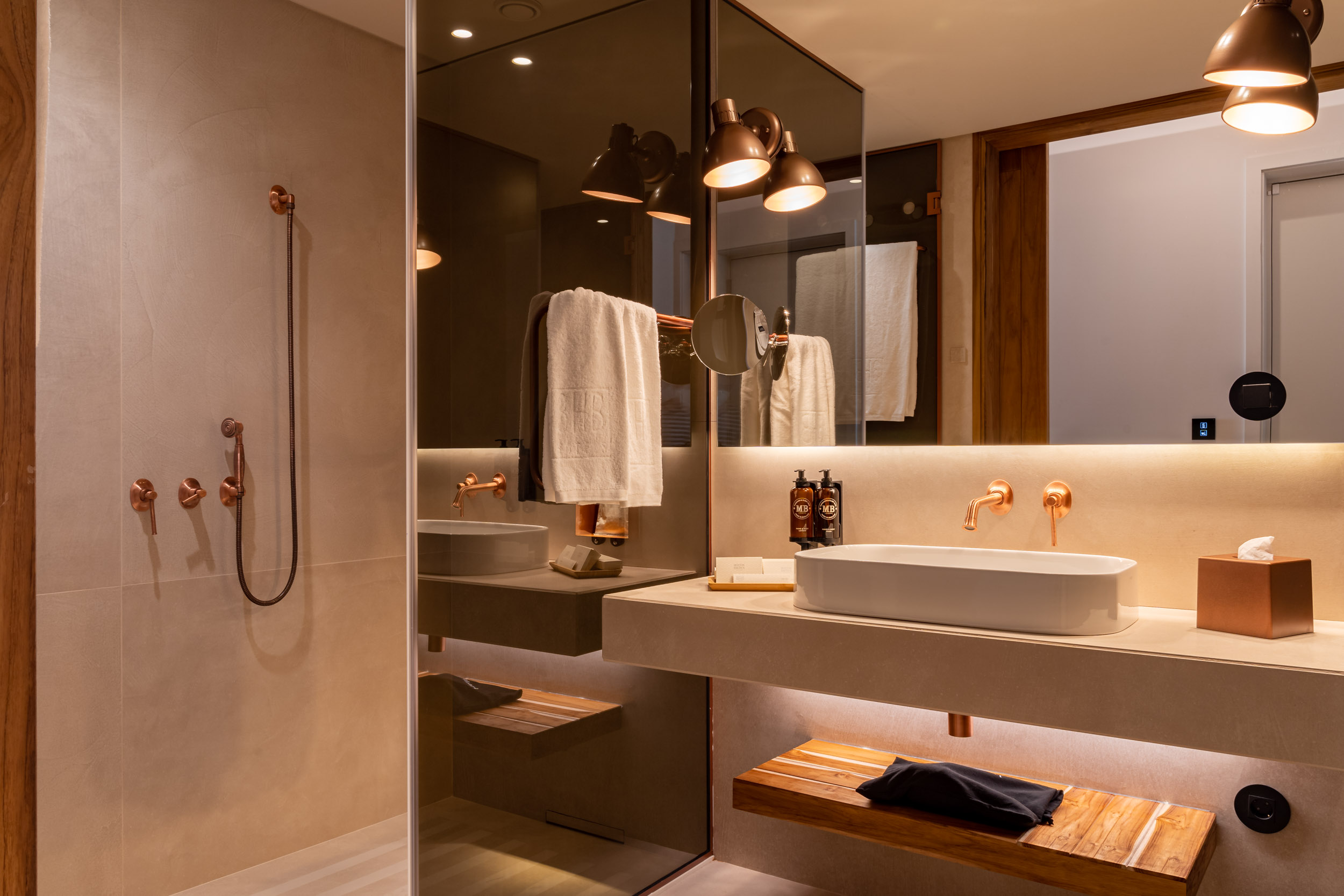 Double or Twin Superior