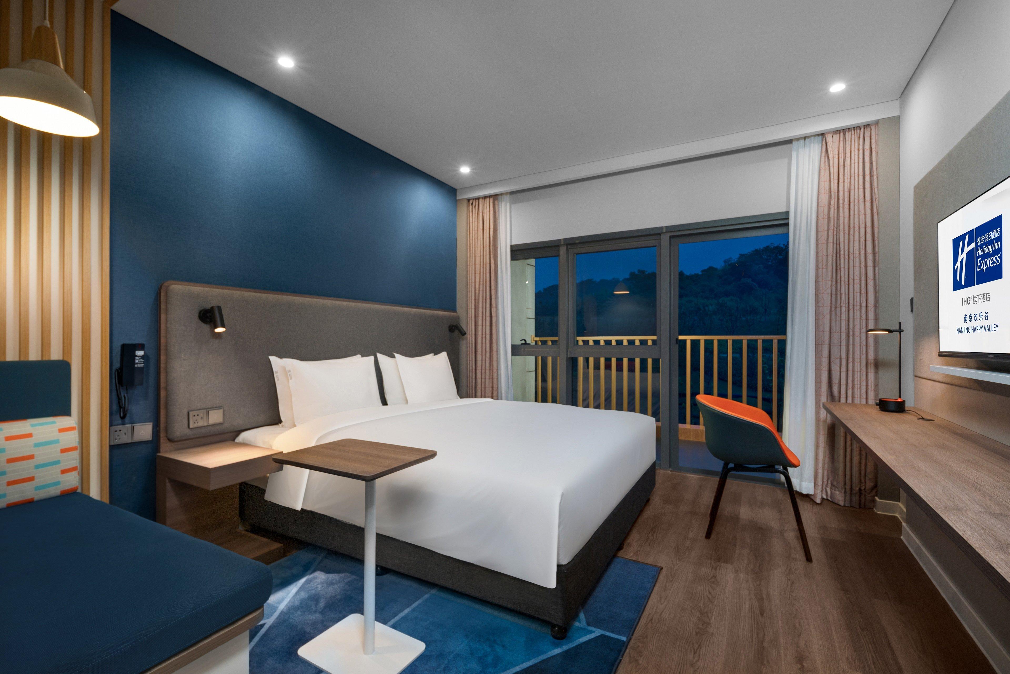 Double King Size Bed