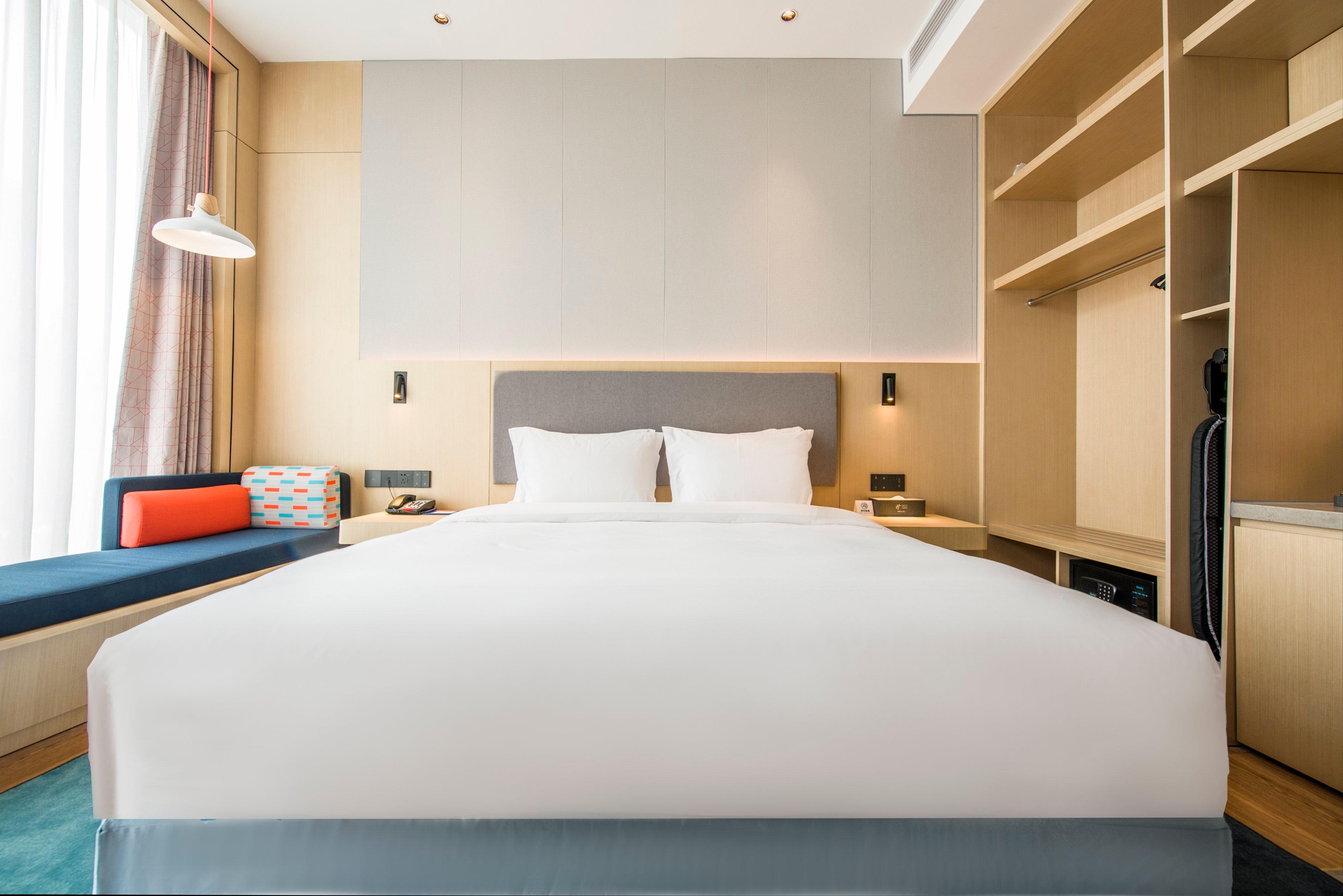 Double City View King Bed