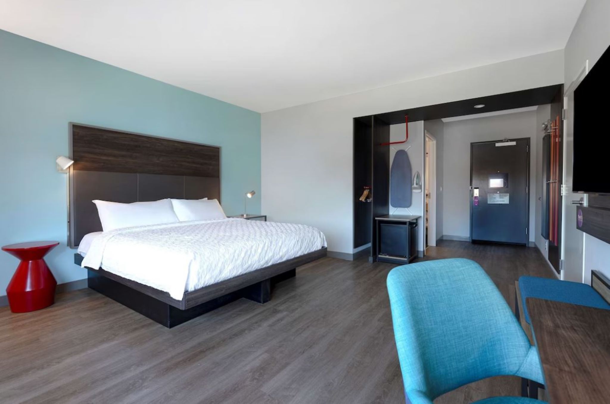 Double Accessible King Size Bed