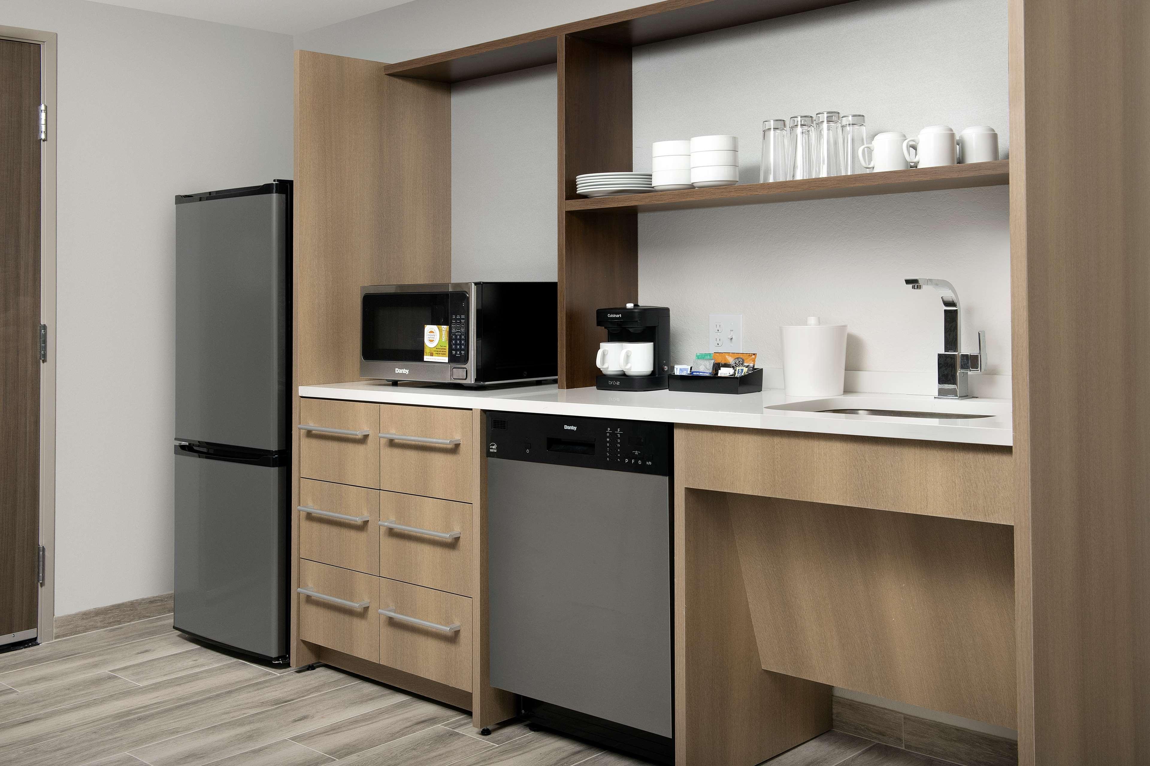 Studio Accessible-two Queen Beds