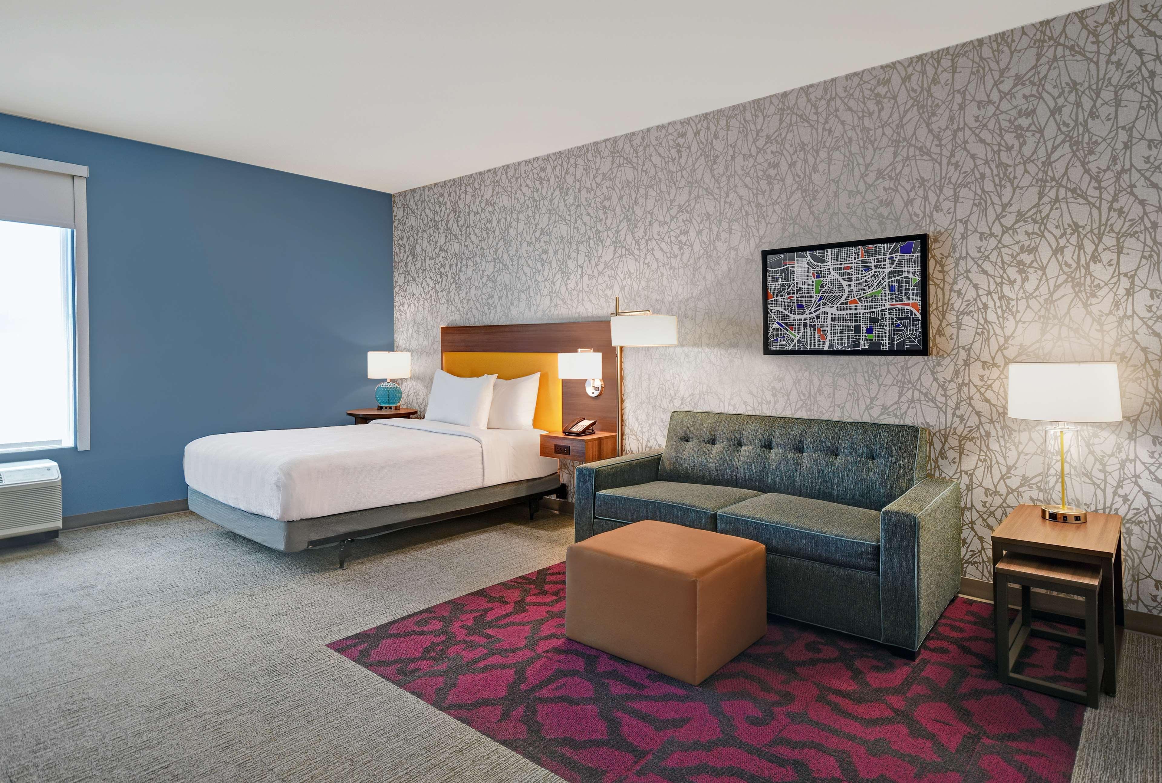 Suite Queen Size Bed