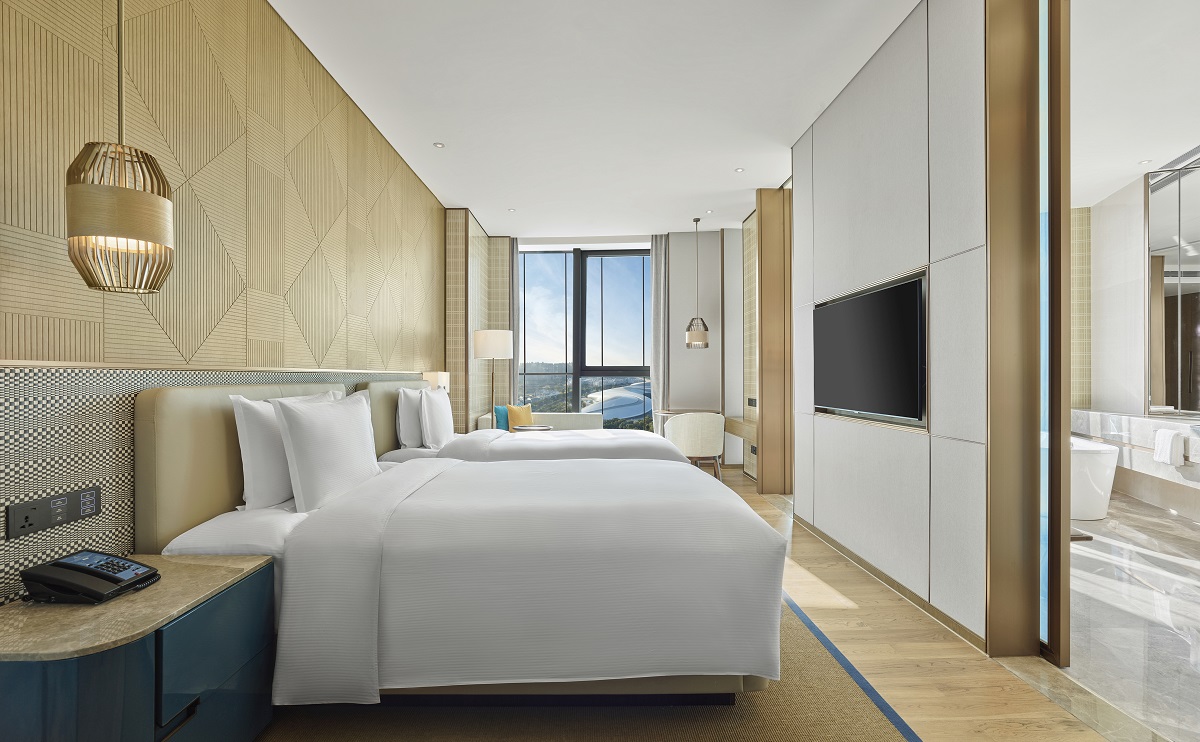 Double Guest Room King Bed