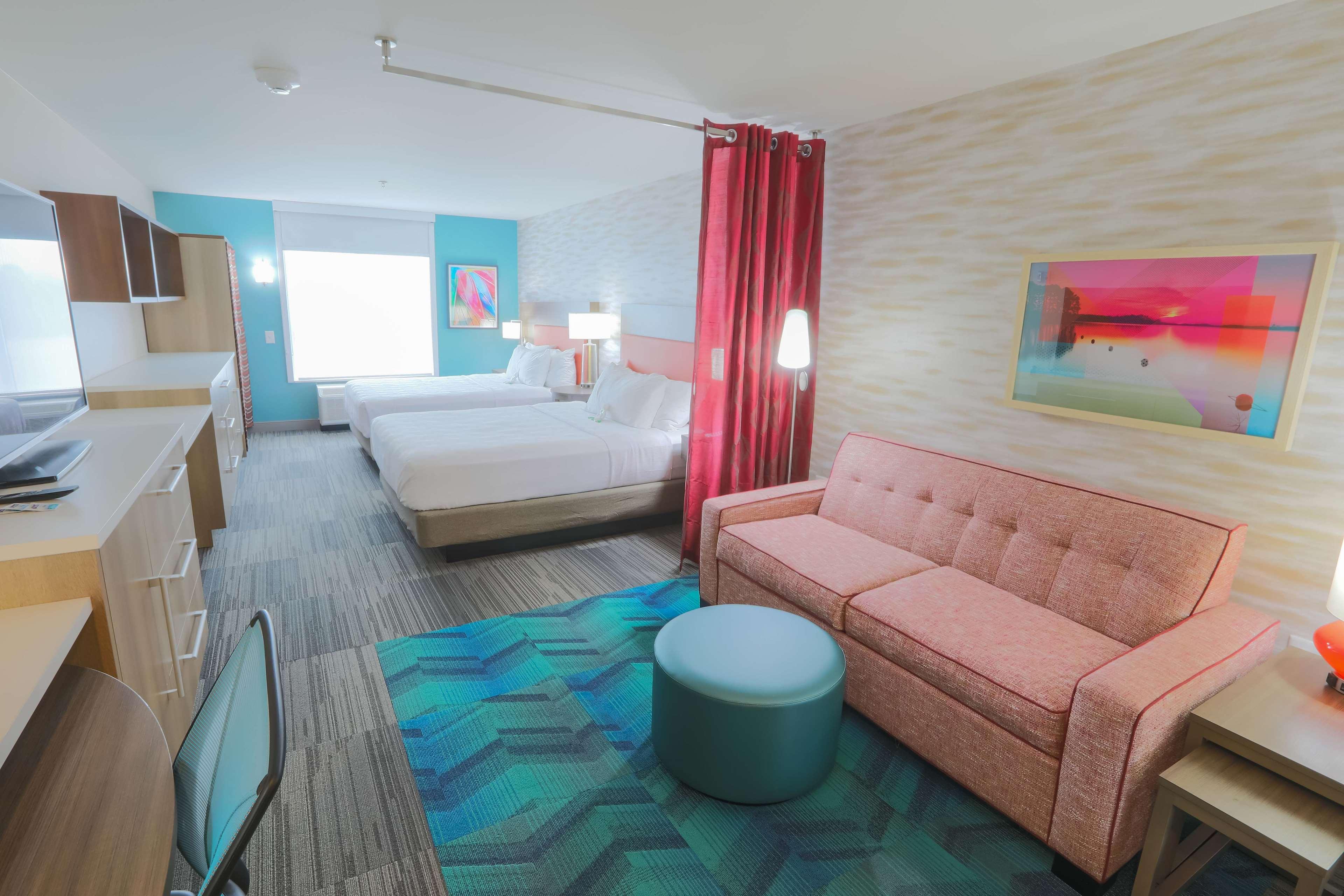 Studio Accessible-two Queen Beds