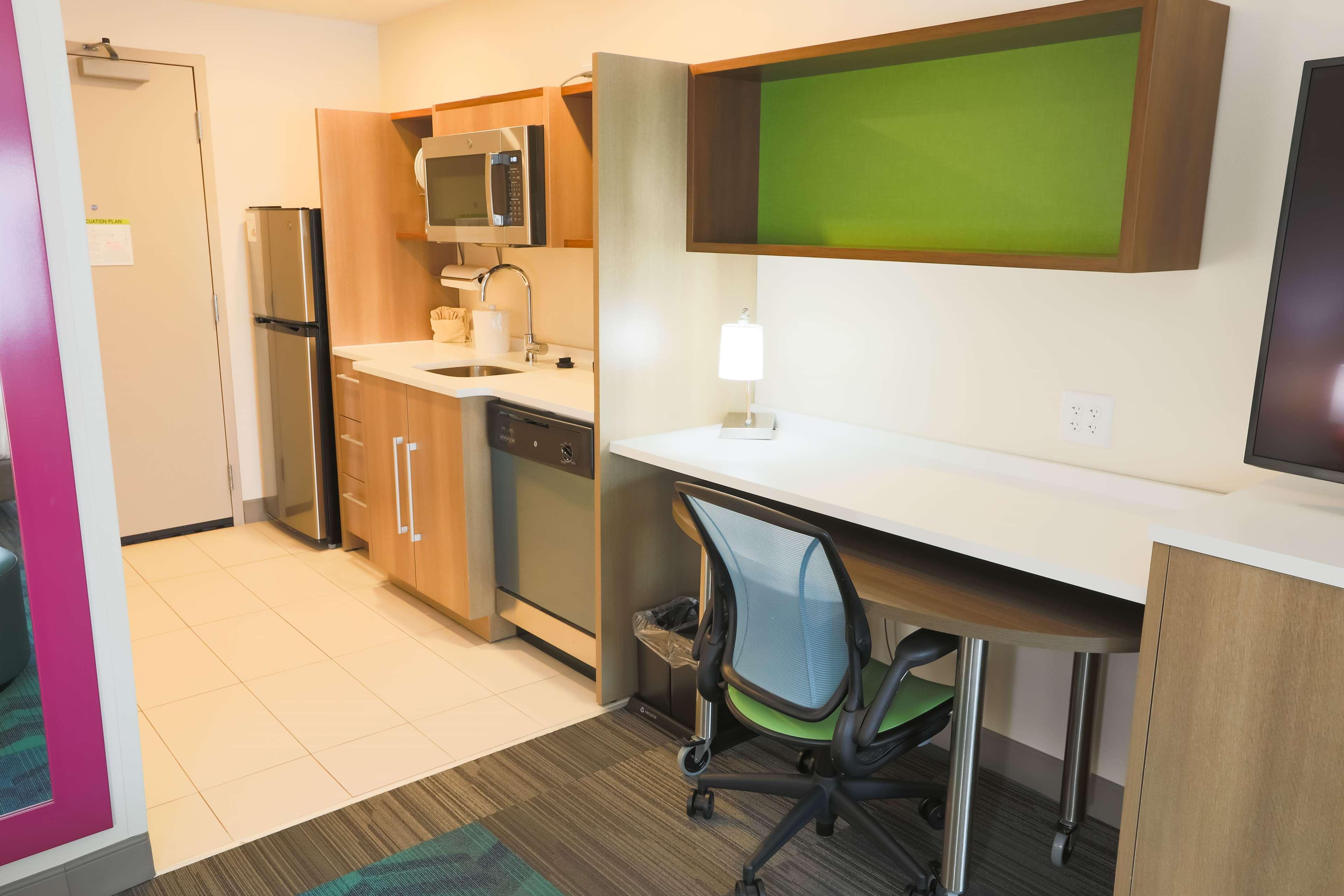 Studio Accessible-two Queen Beds