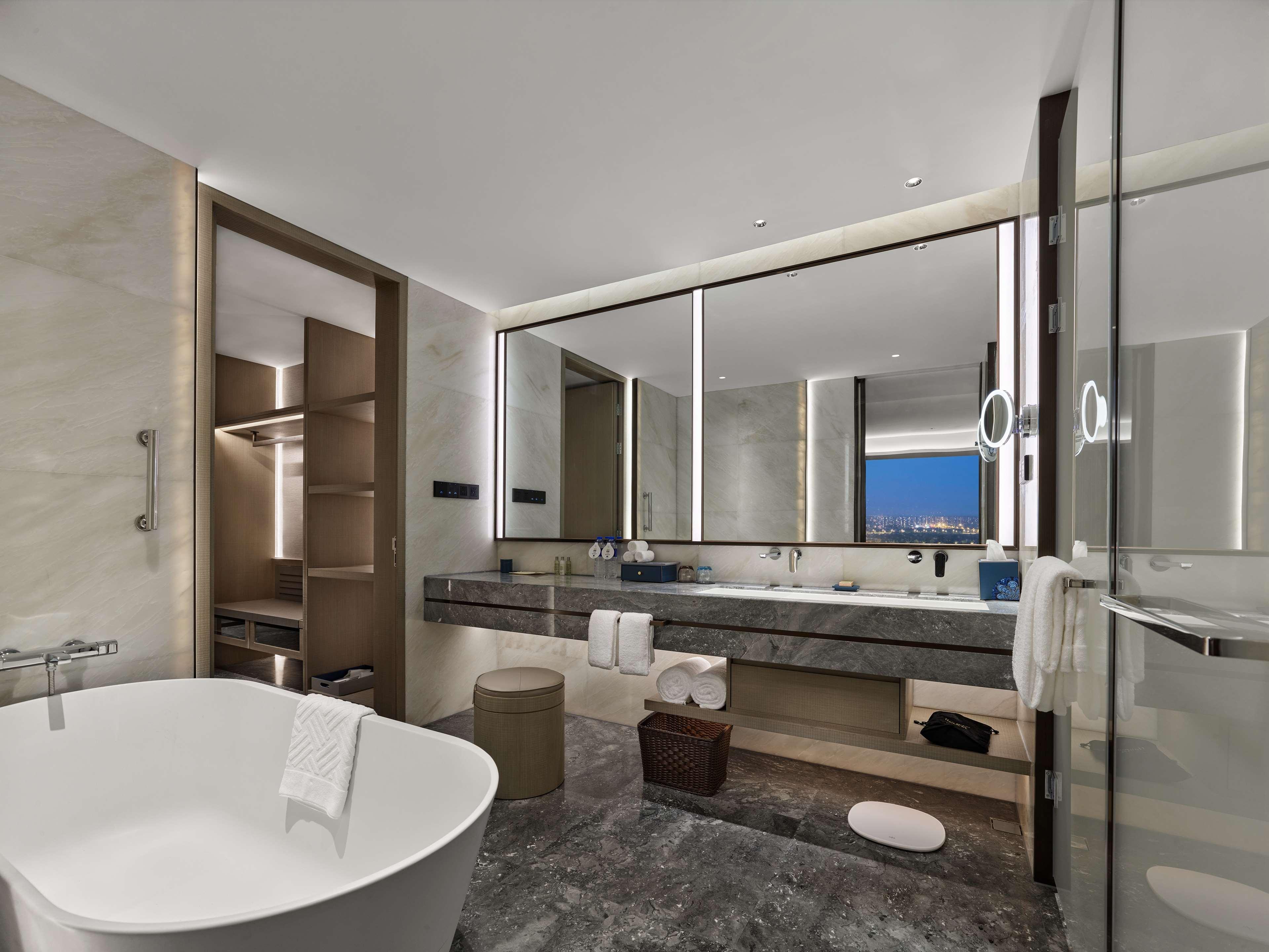 Suite Premium King Bed