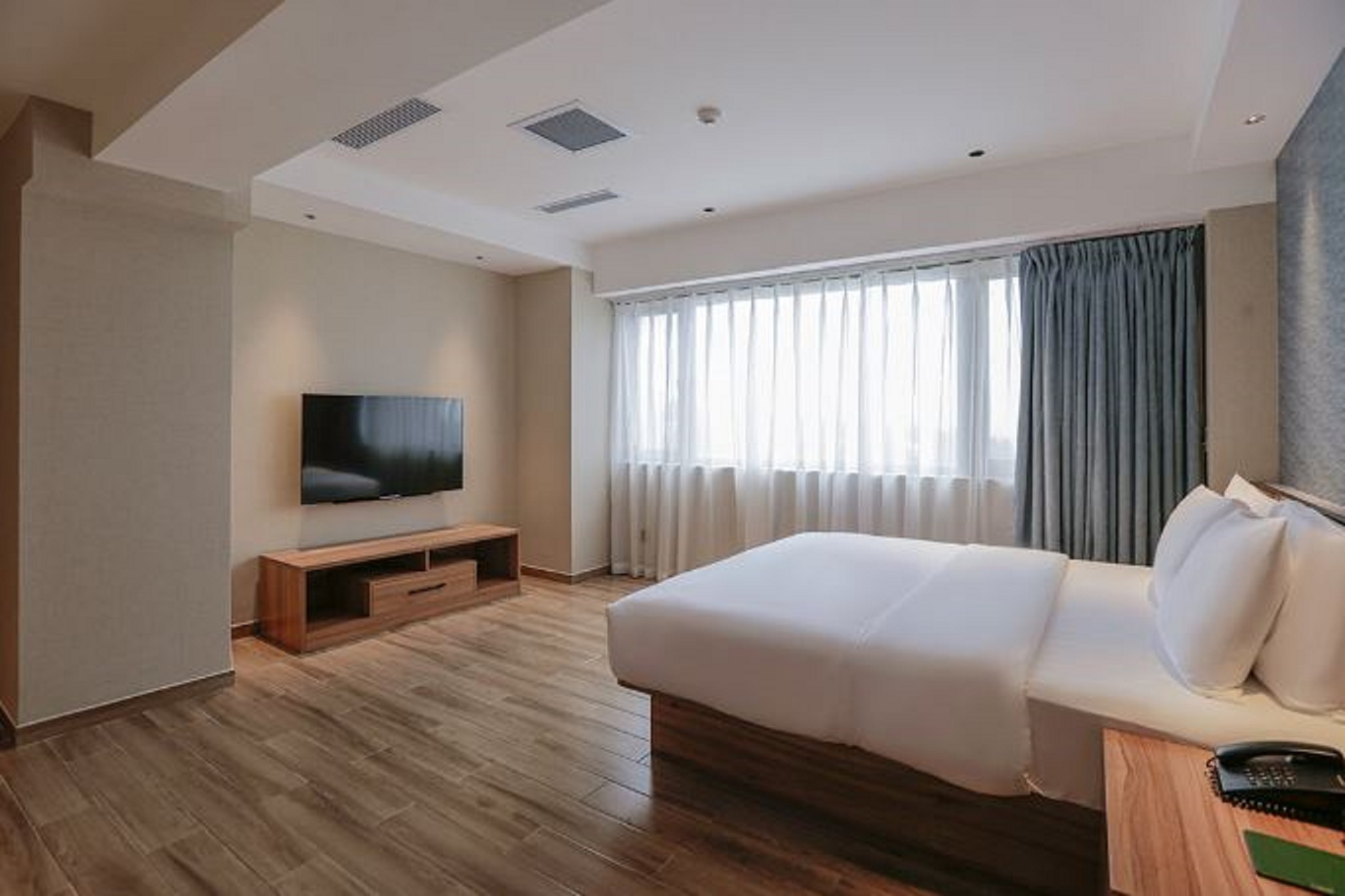 Suite Two Bedrooms