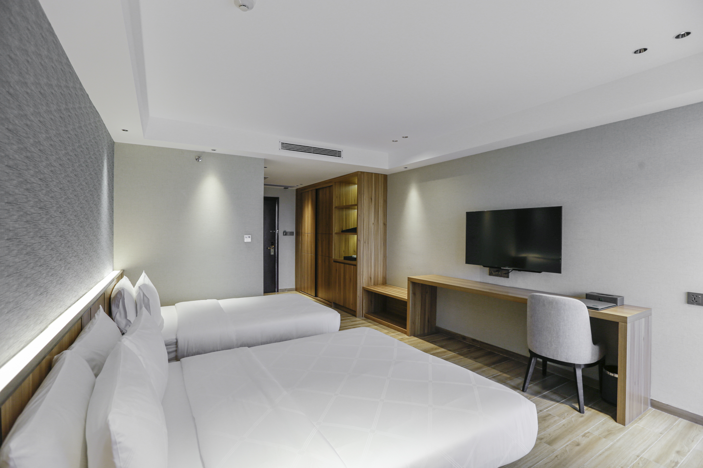 Family Room Deluxe
