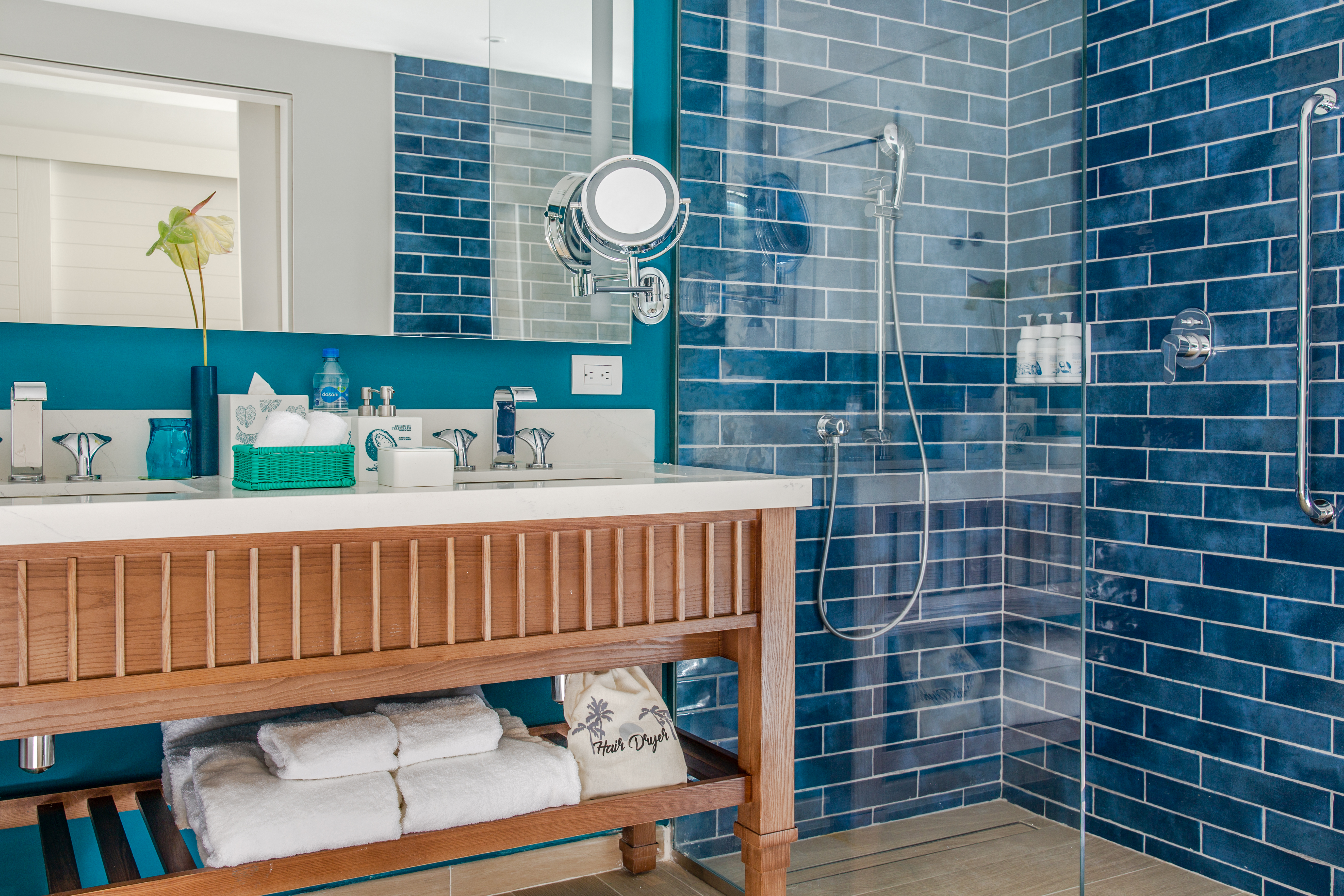 Double Queen Size Bed