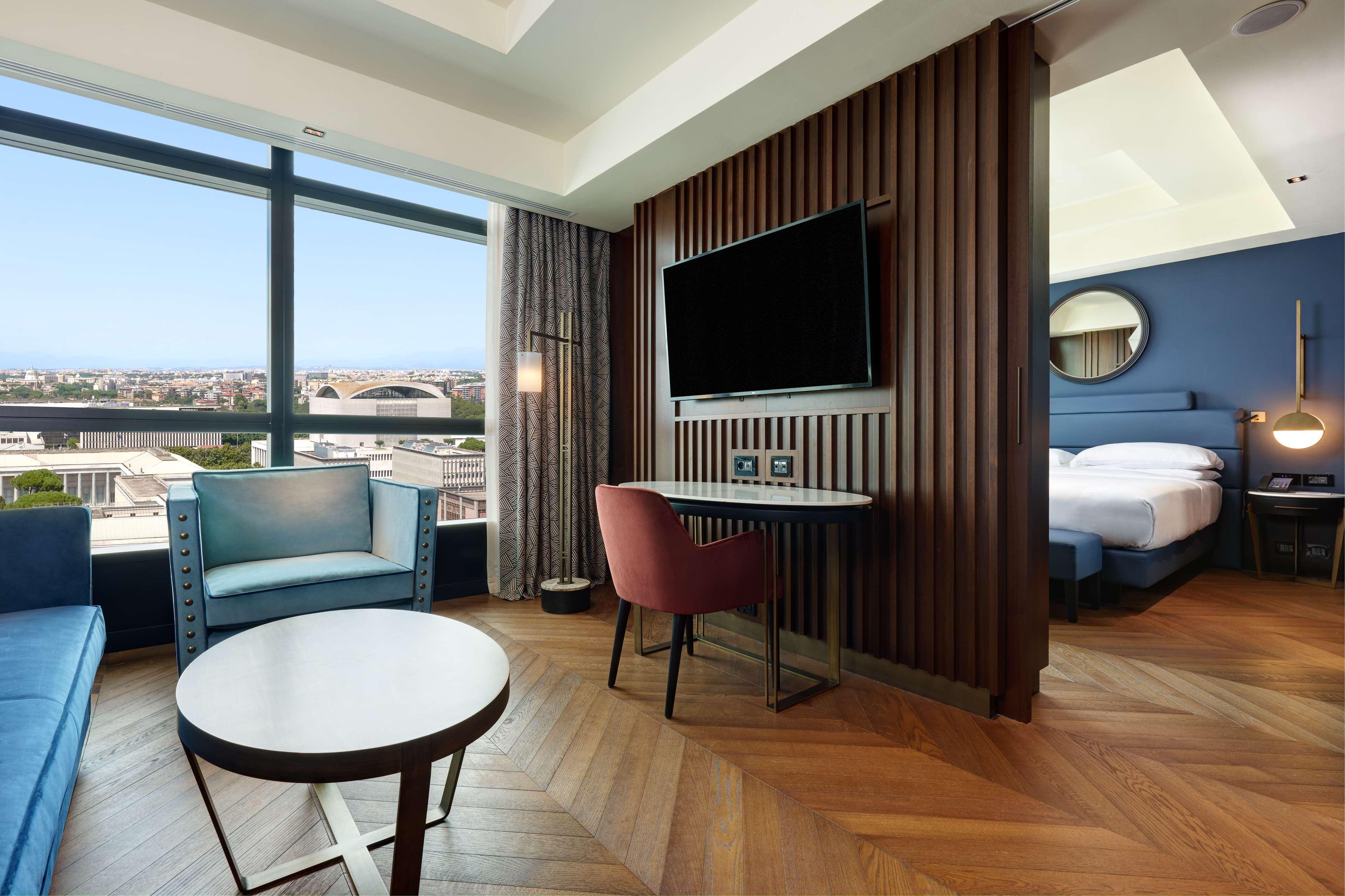 Junior Suite King Size Bed