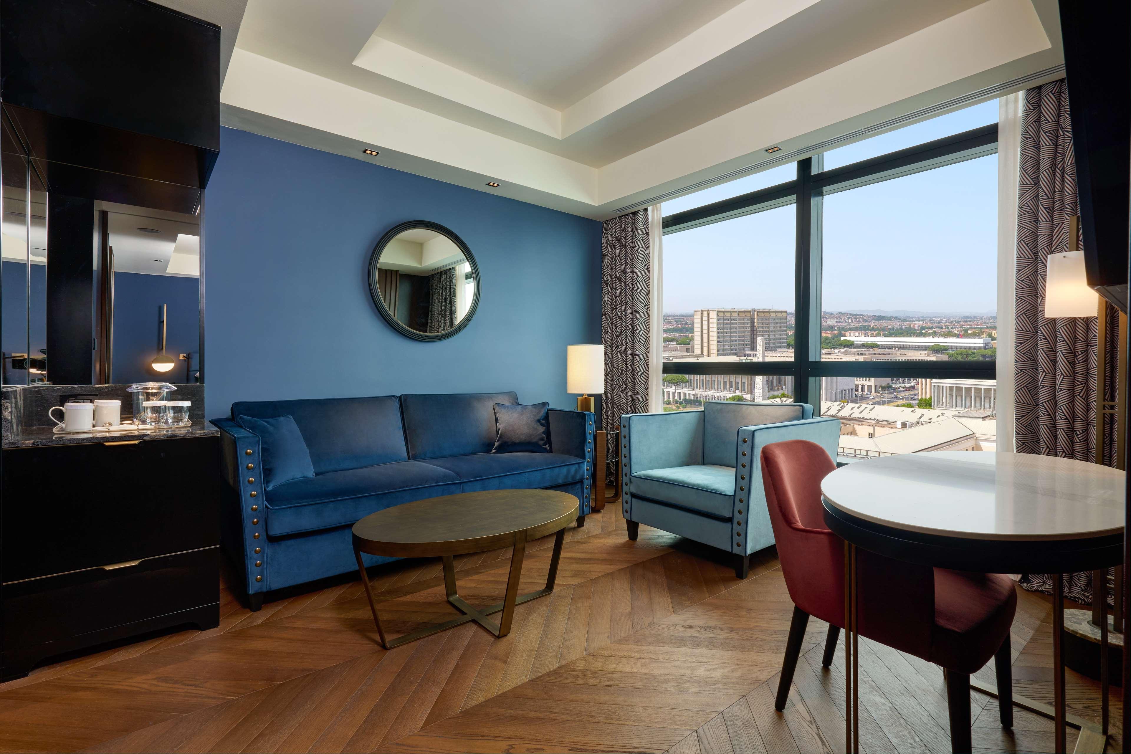 Junior Suite King Size Bed