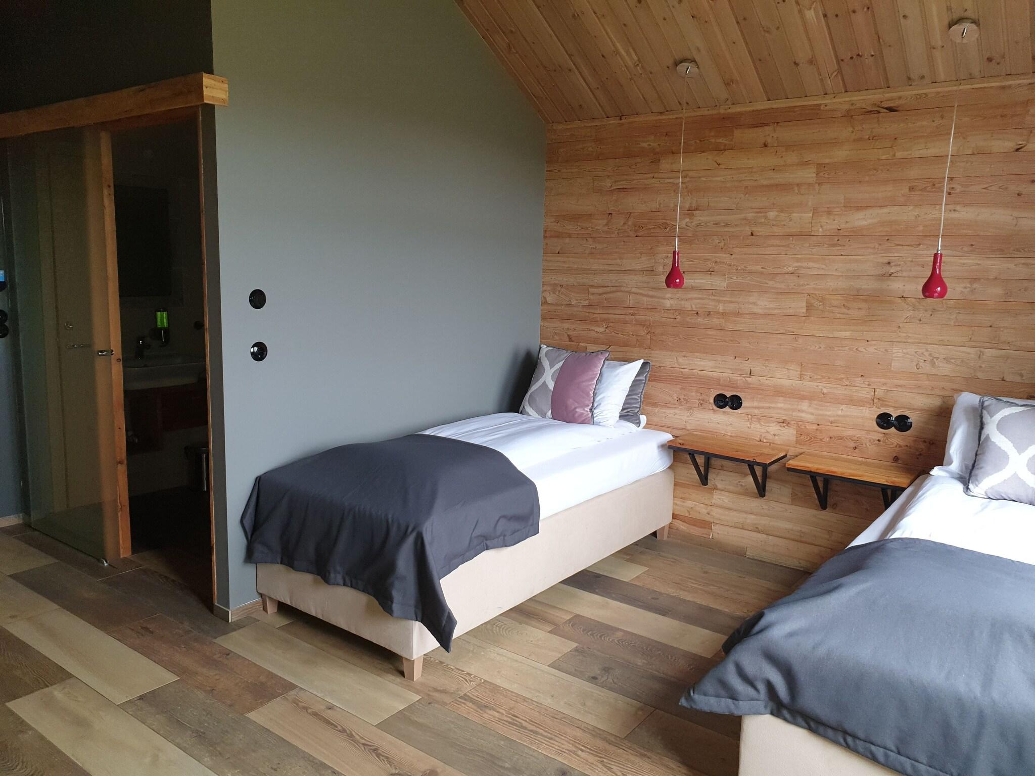 Double or Twin Queen Size Bed