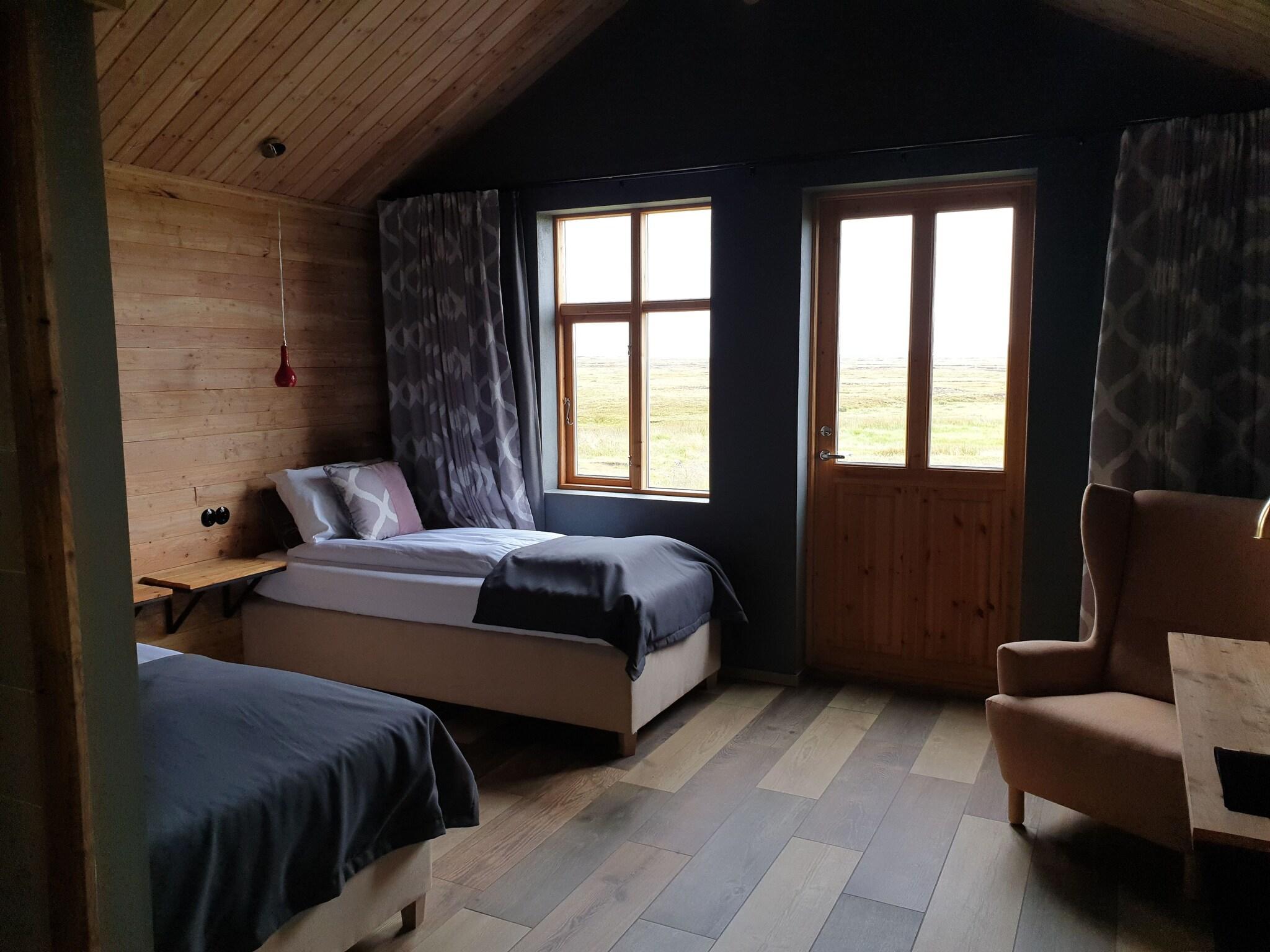 Double or Twin Queen Size Bed