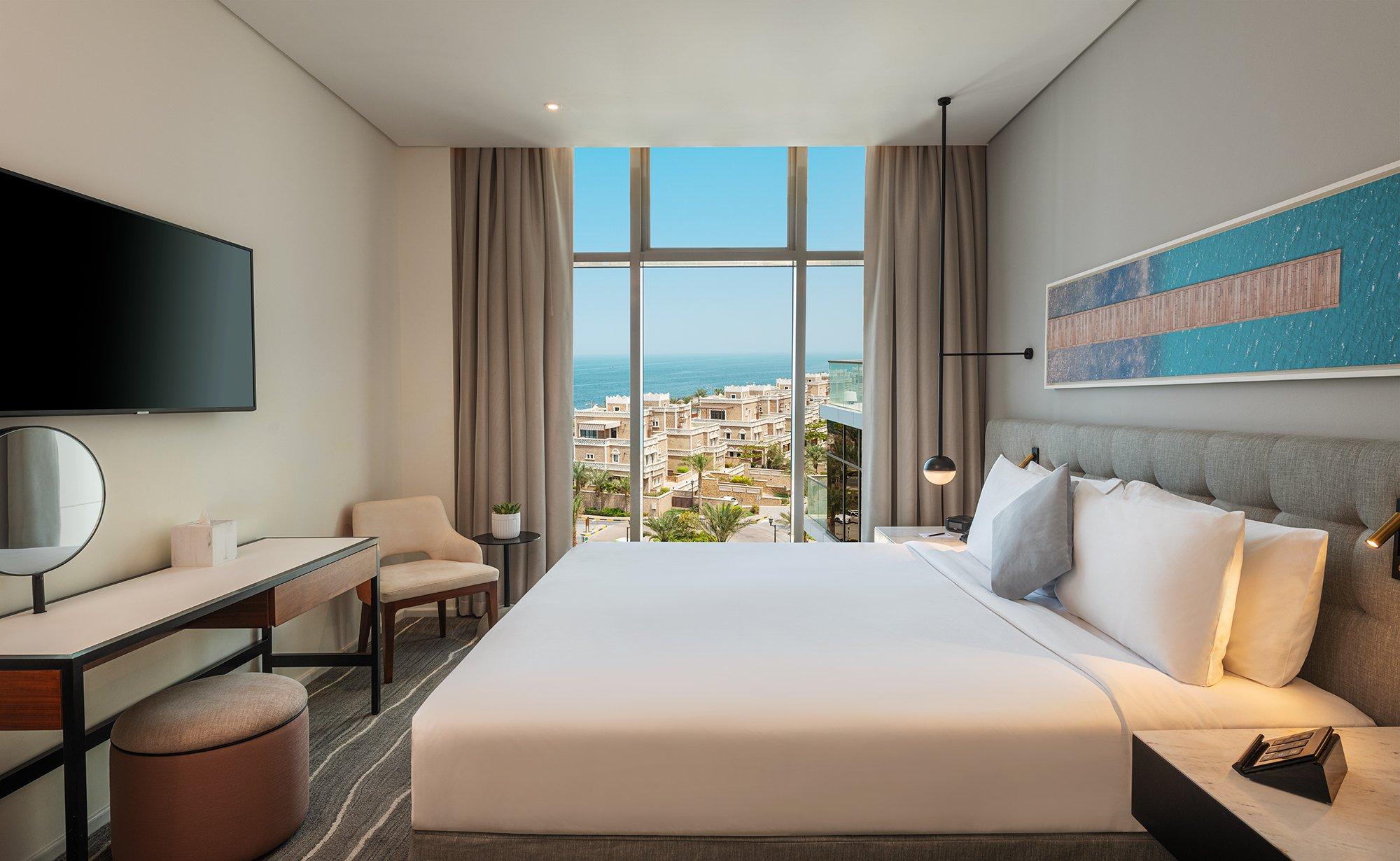 Double Deluxe King Bed