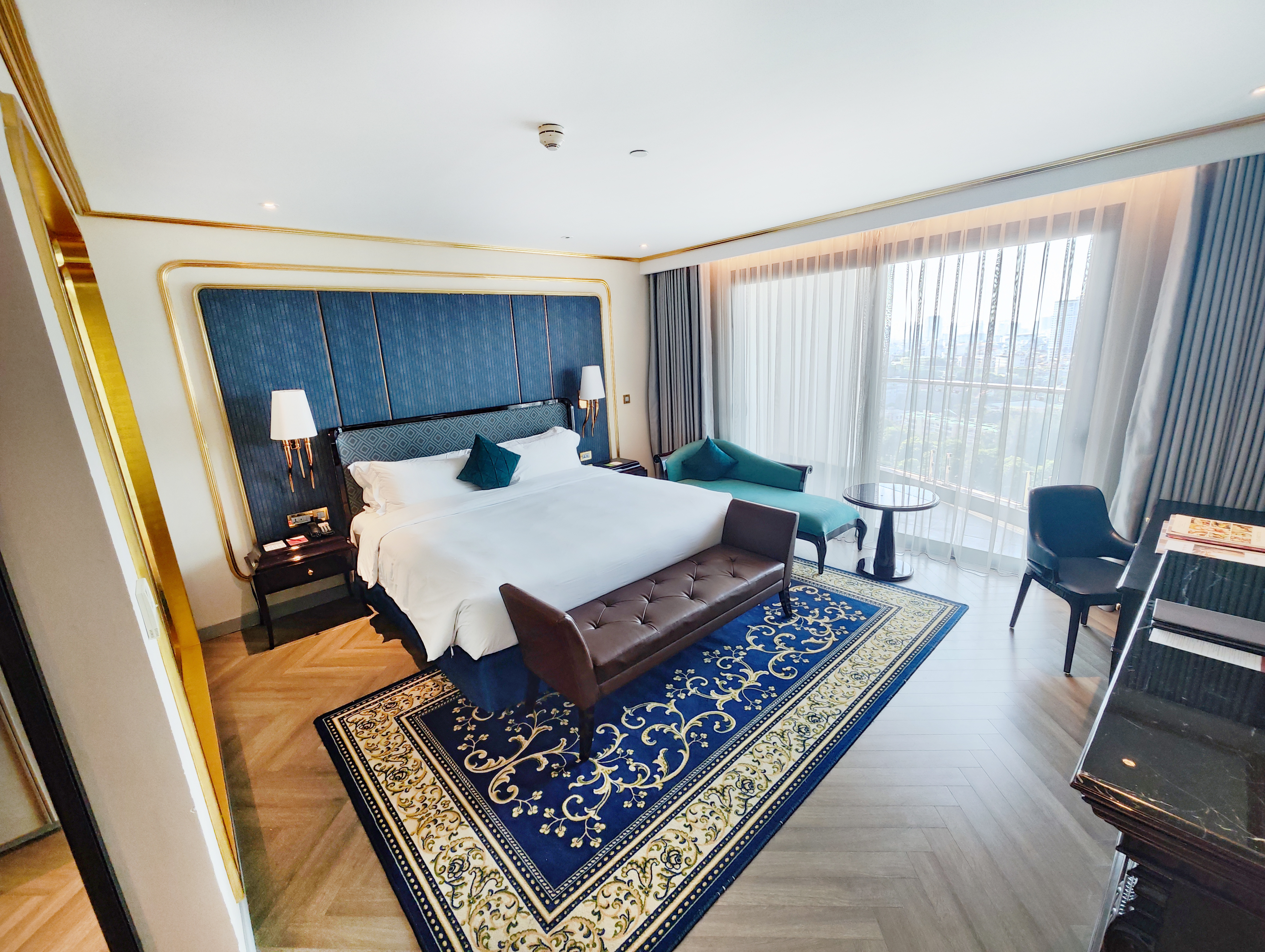 Double Classic with Views