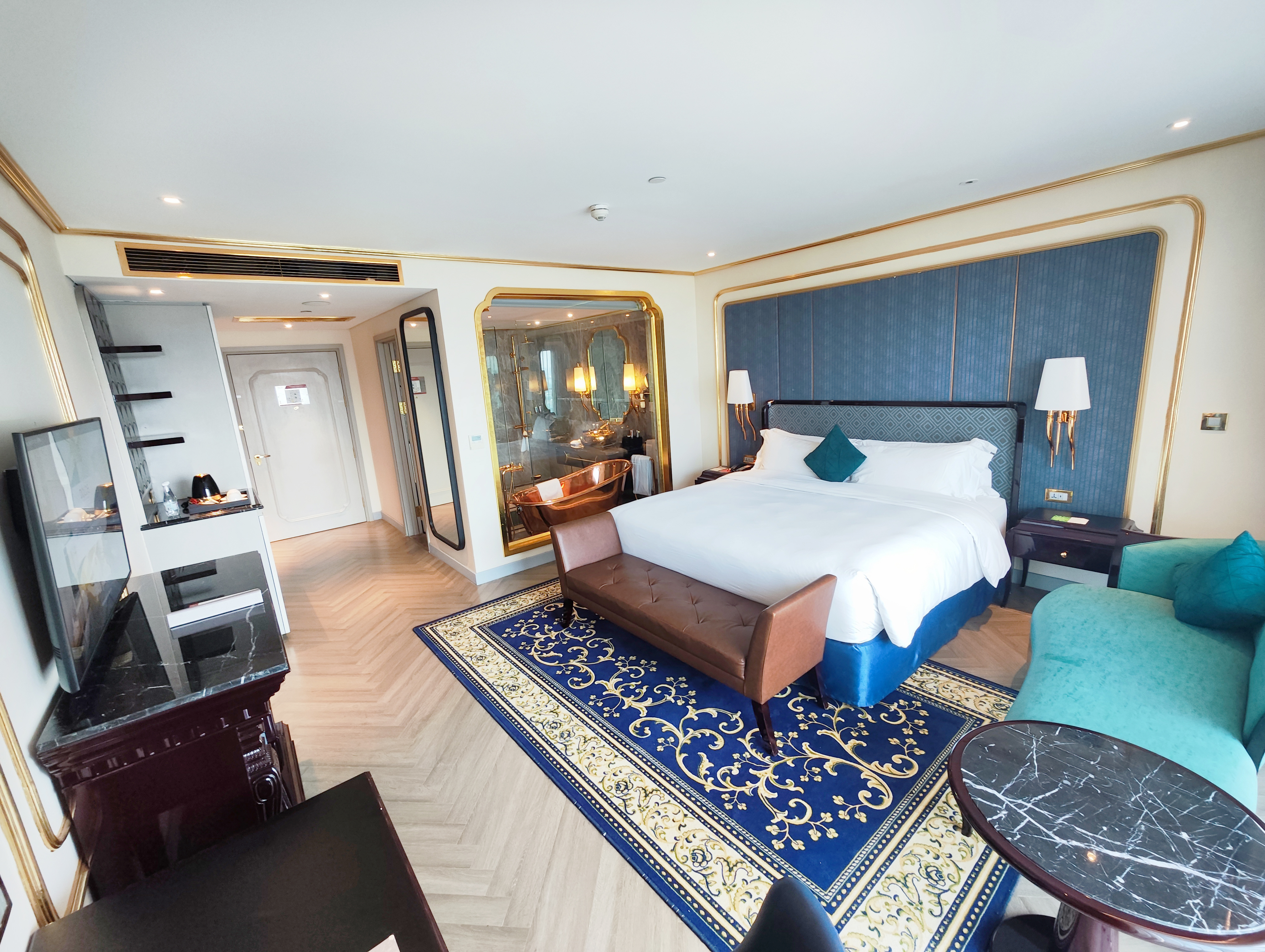 Double Classic with Views