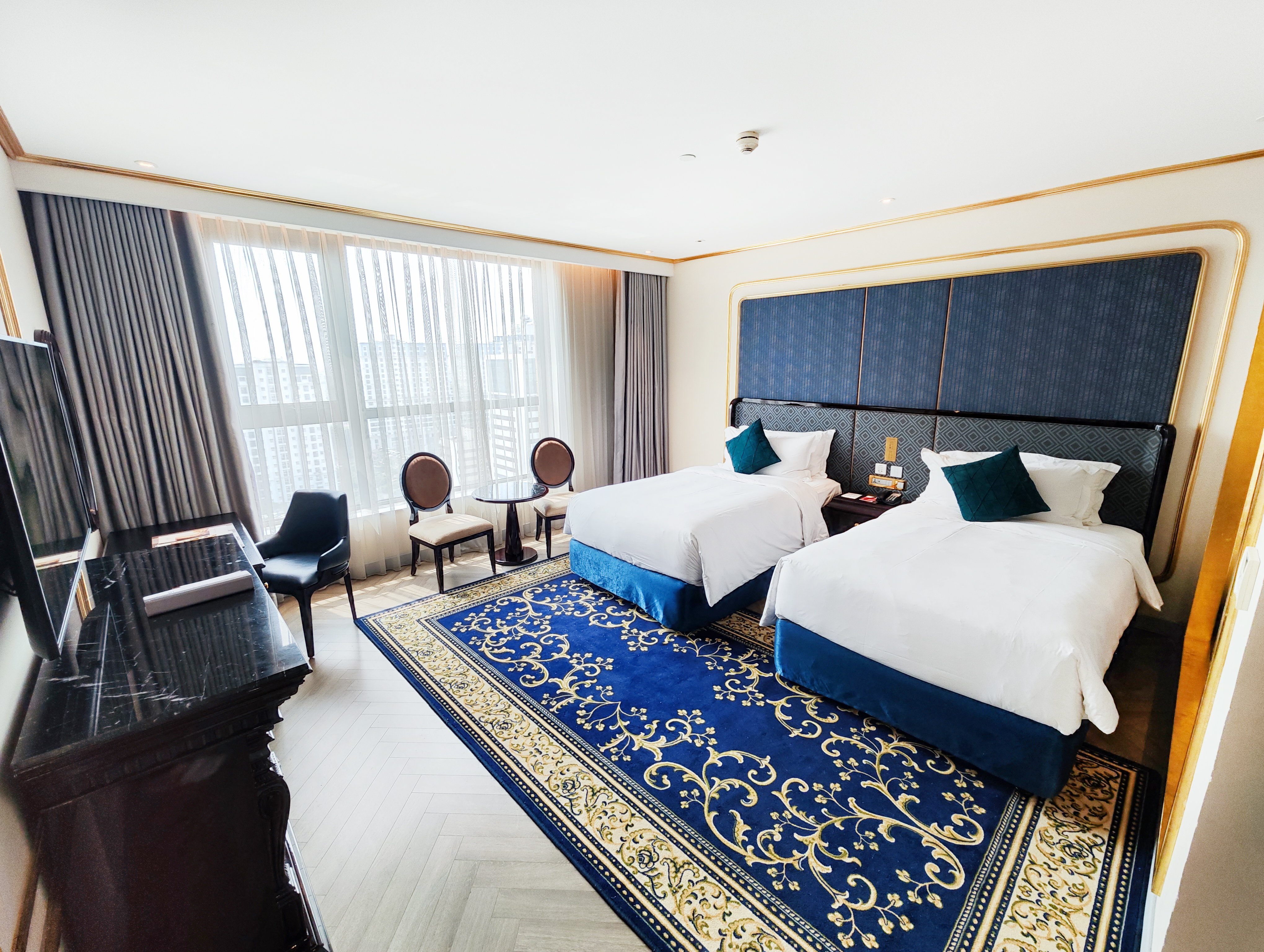 Twin Classic with Views