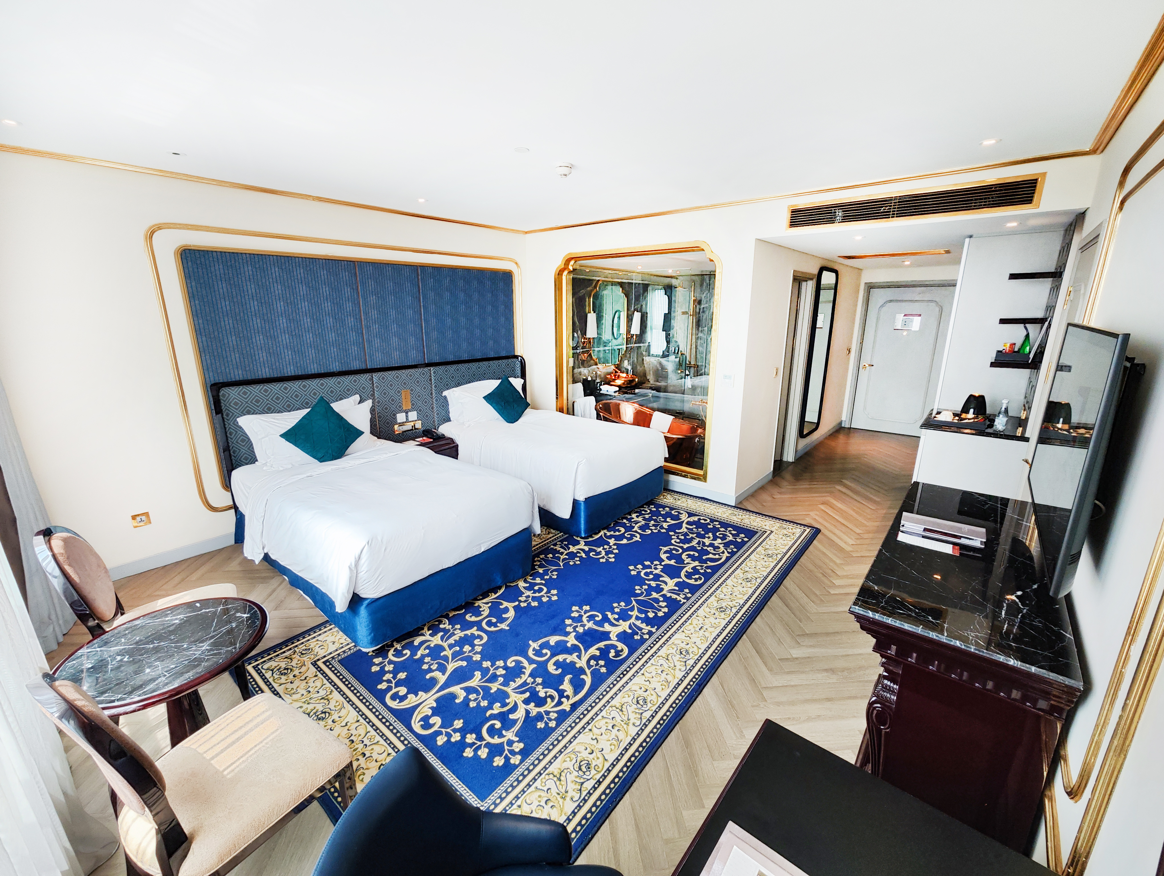 Twin Classic with Views