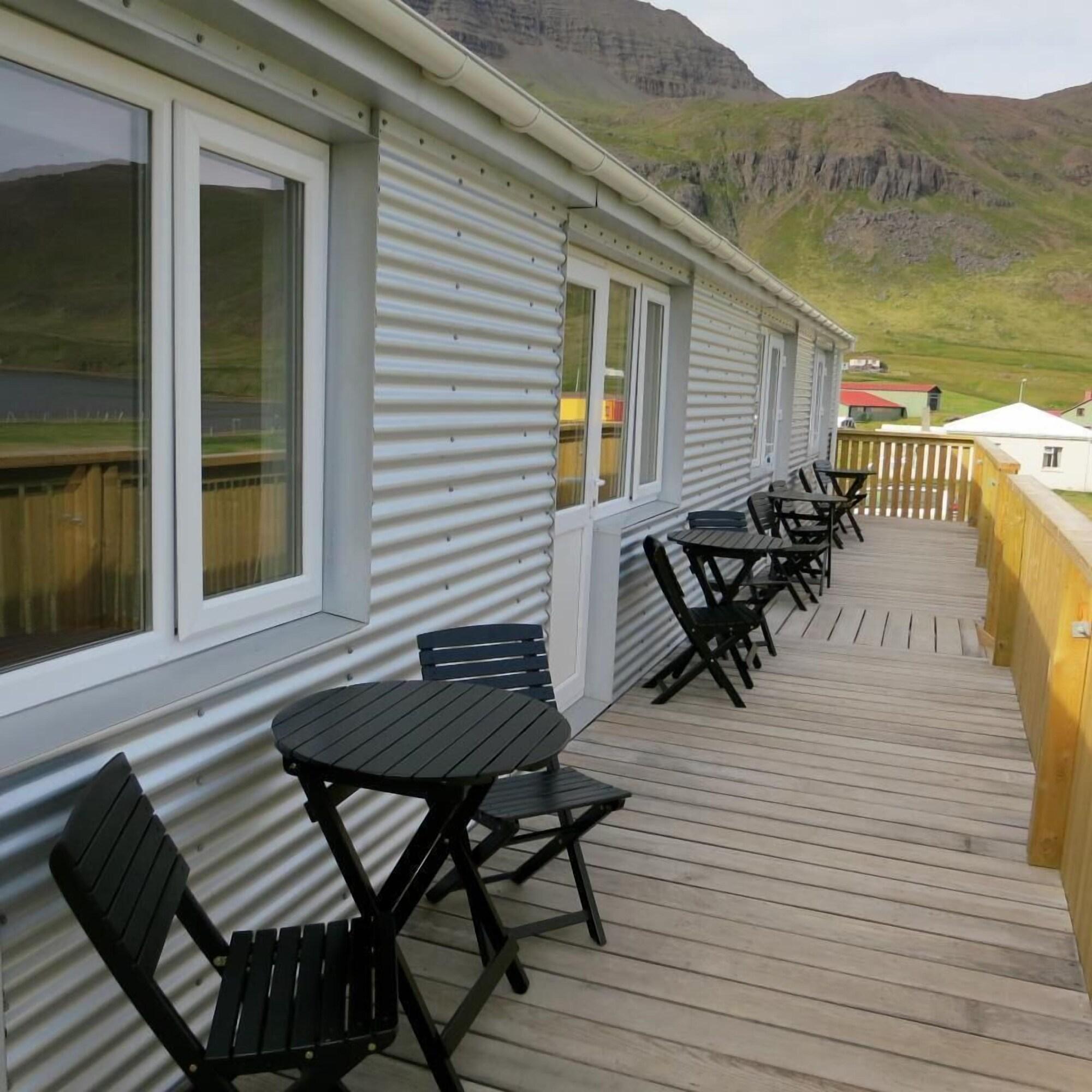 Double or Twin Queen Size Bed