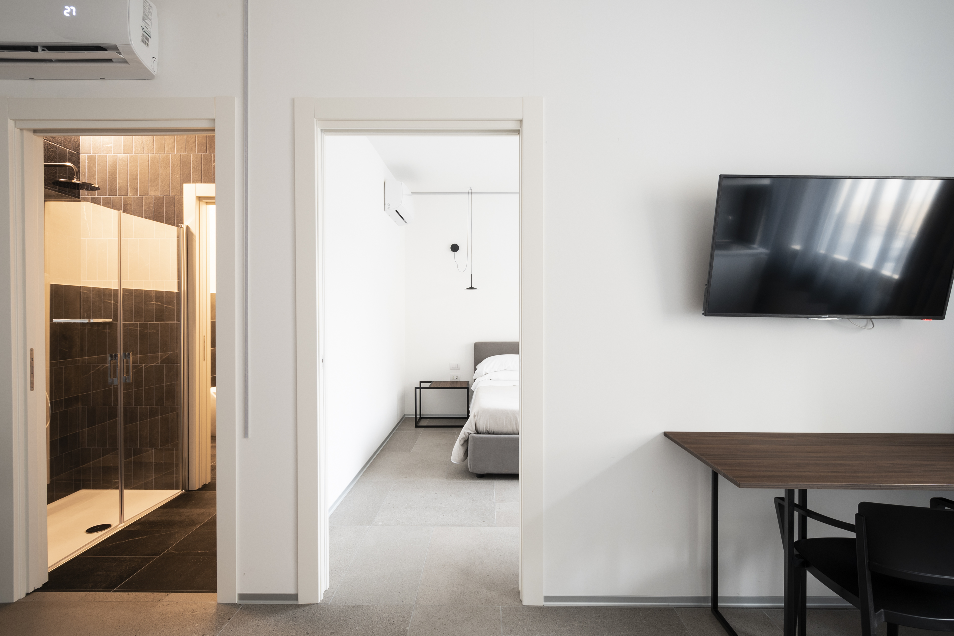 Suite Two Bedrooms One Bathroom