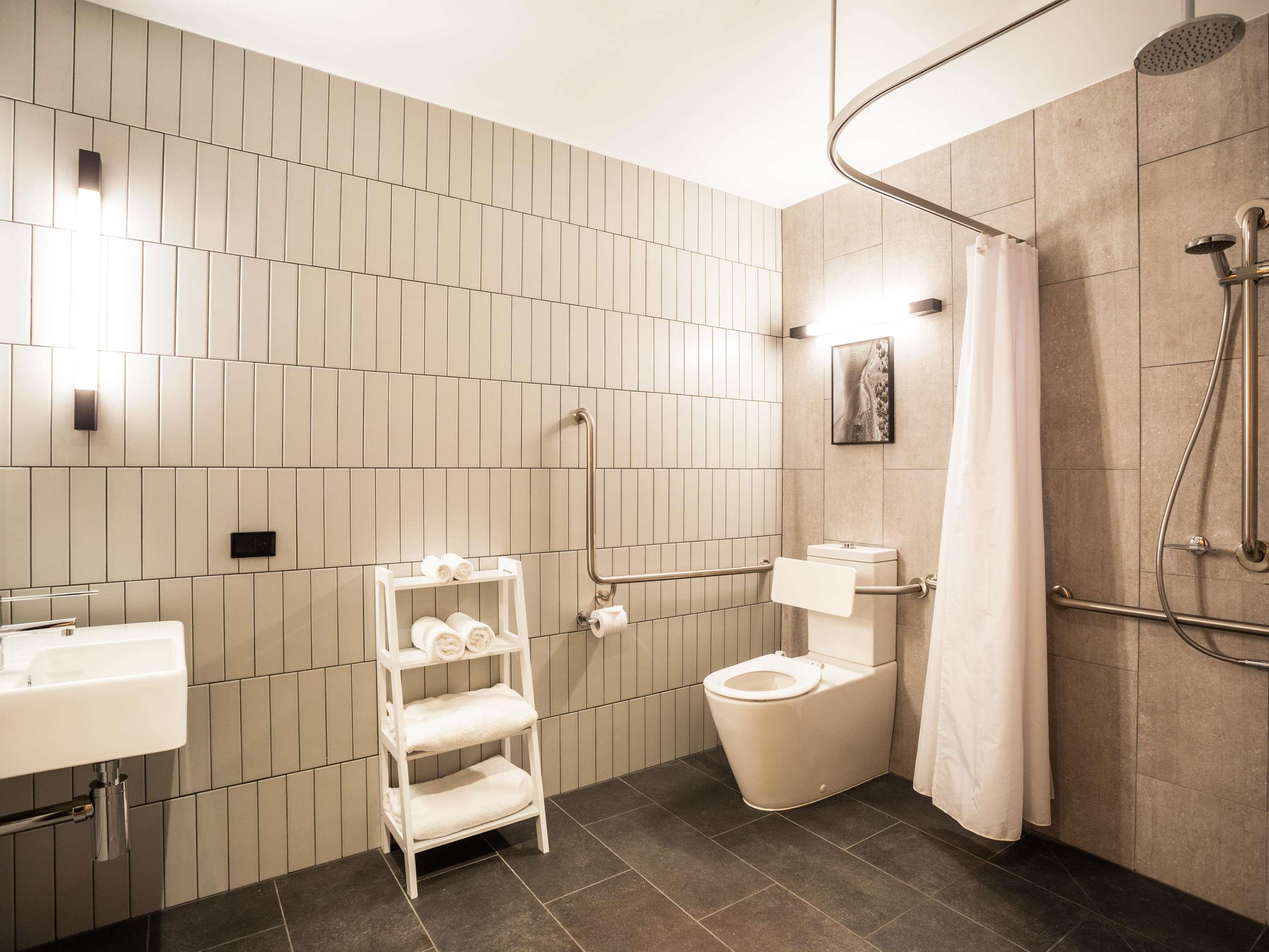 Twin Accessible-two Queen Beds