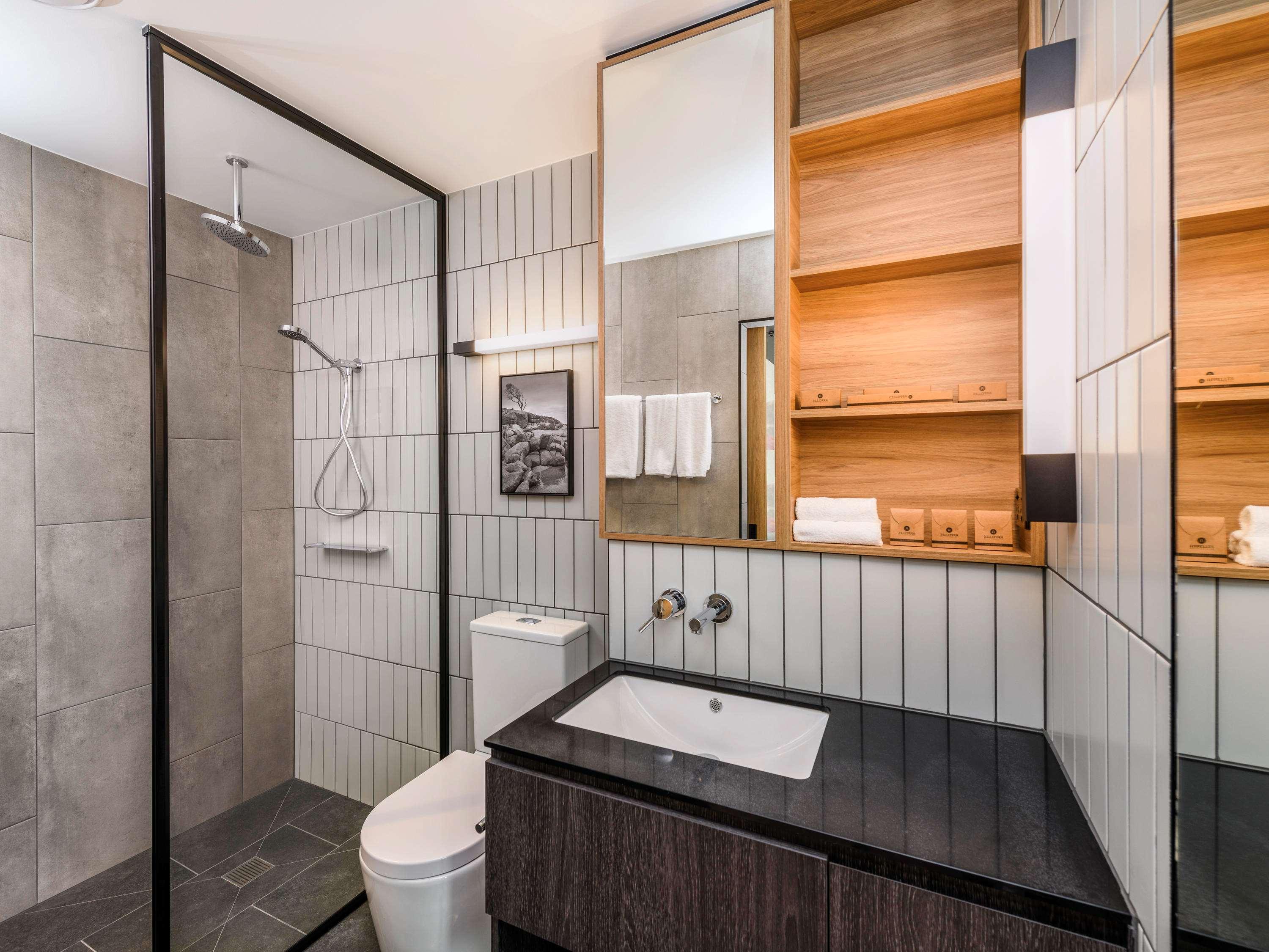 Double Deluxe Two Queen Beds