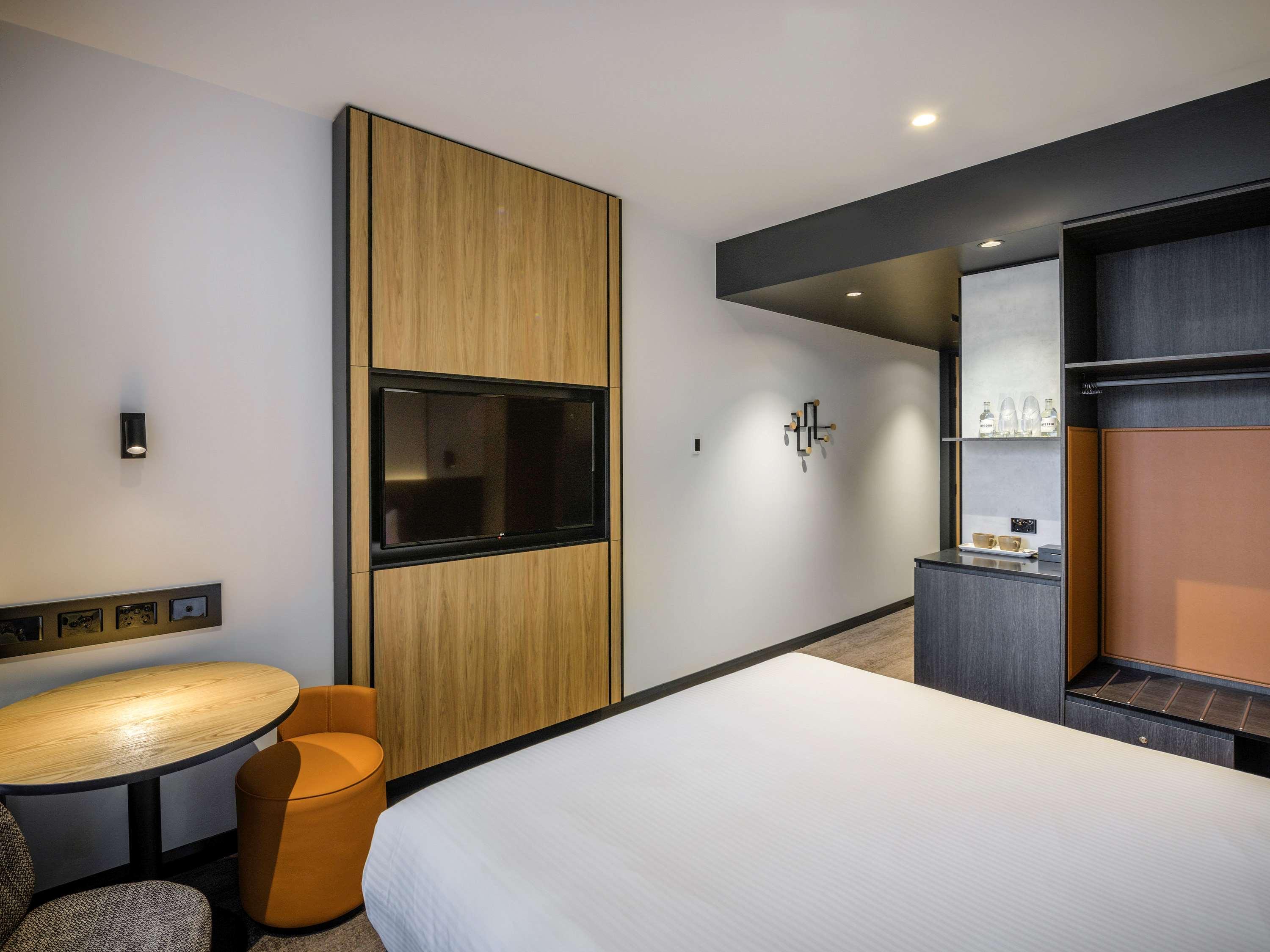 Double Classic King Bed