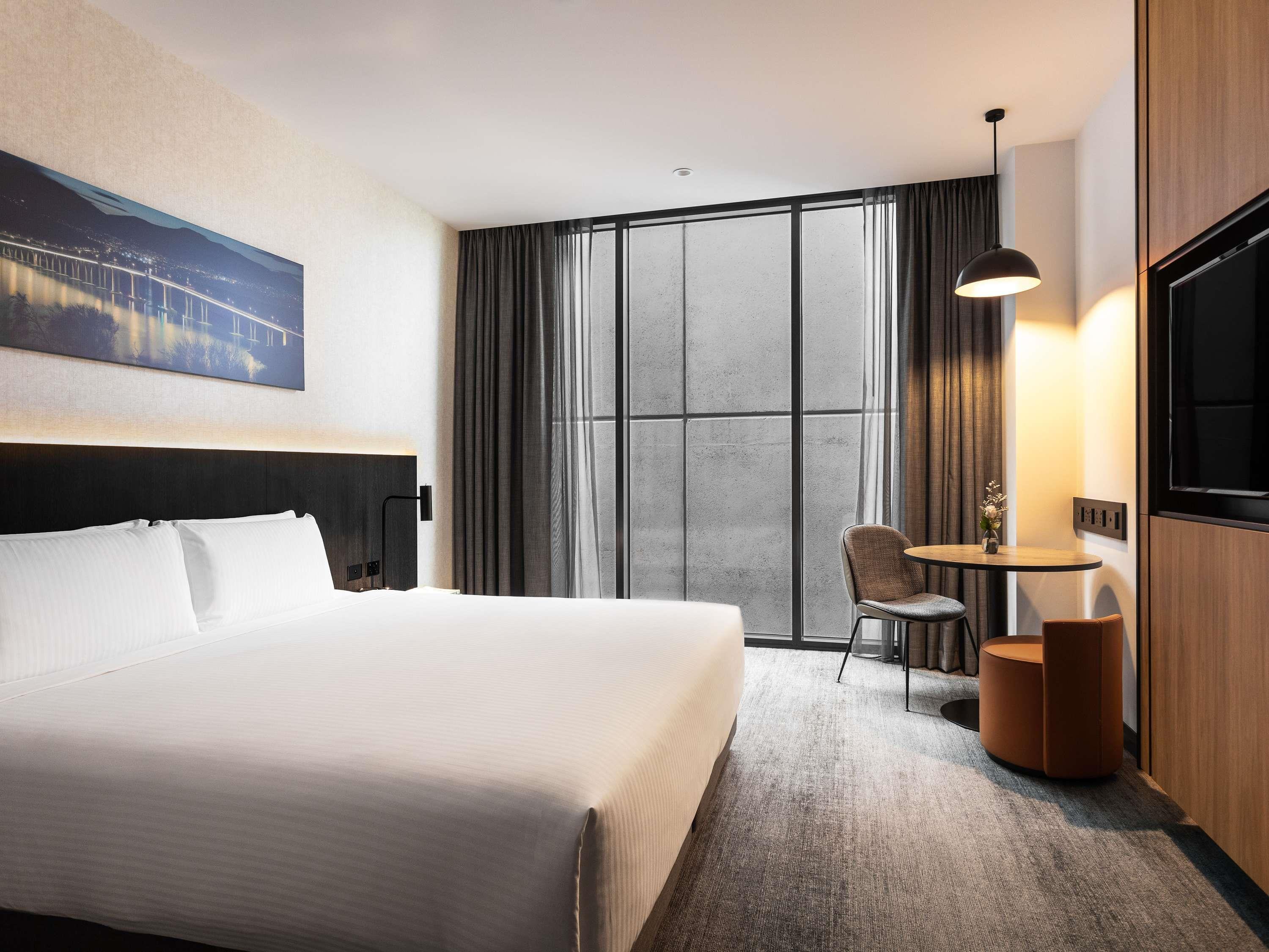 Double Classic King Bed