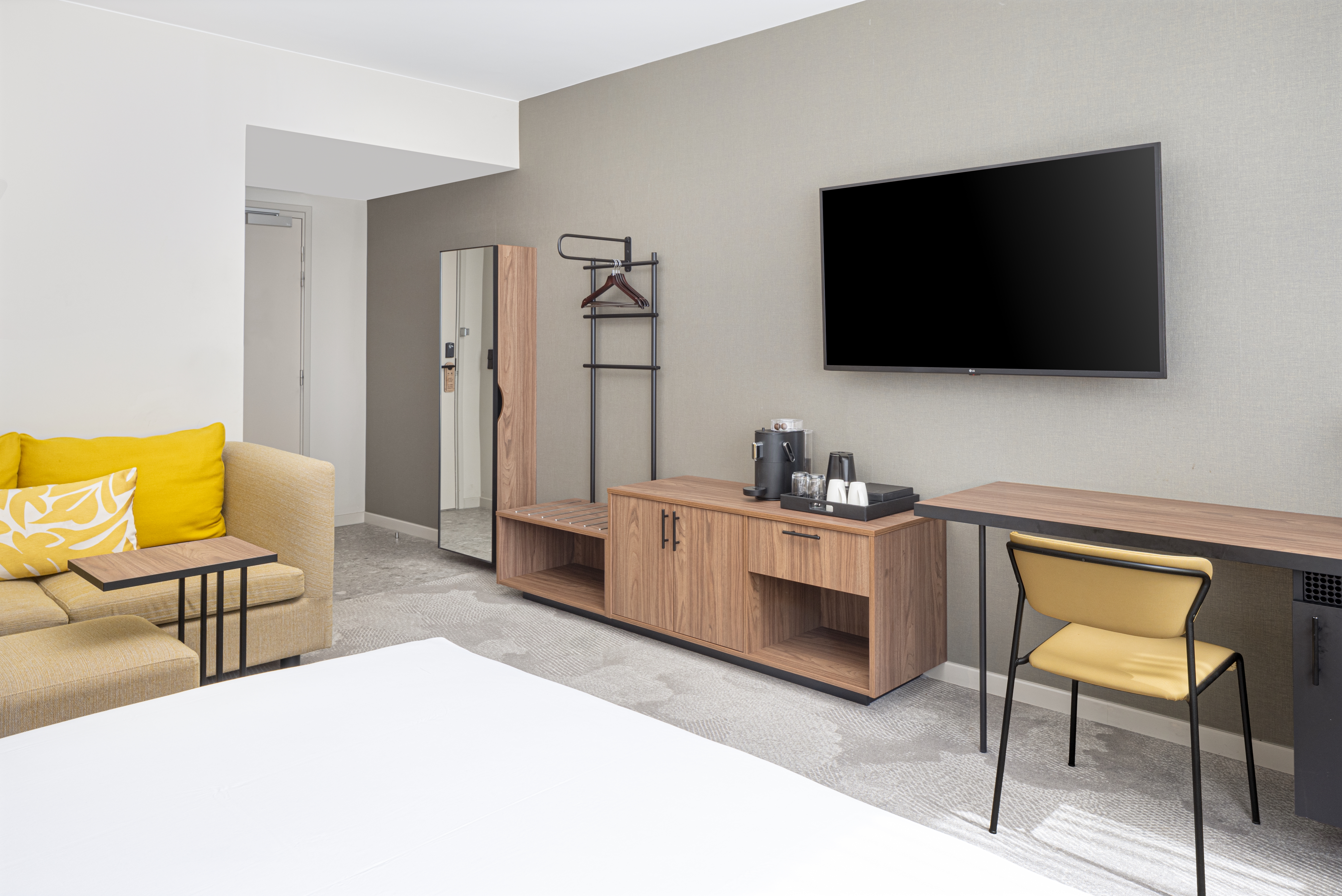 Double King Size Bed