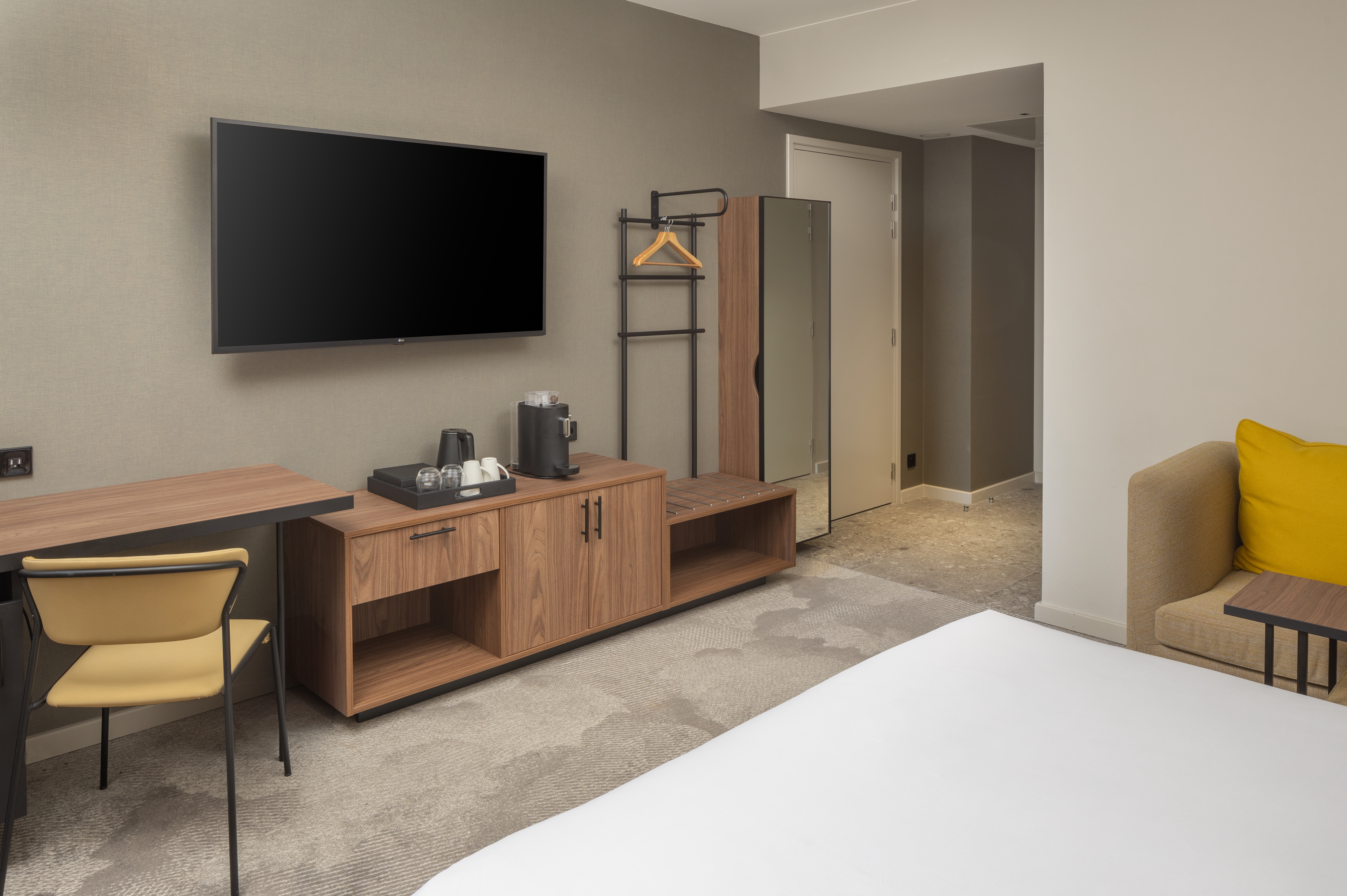 Double Queen Size Bed