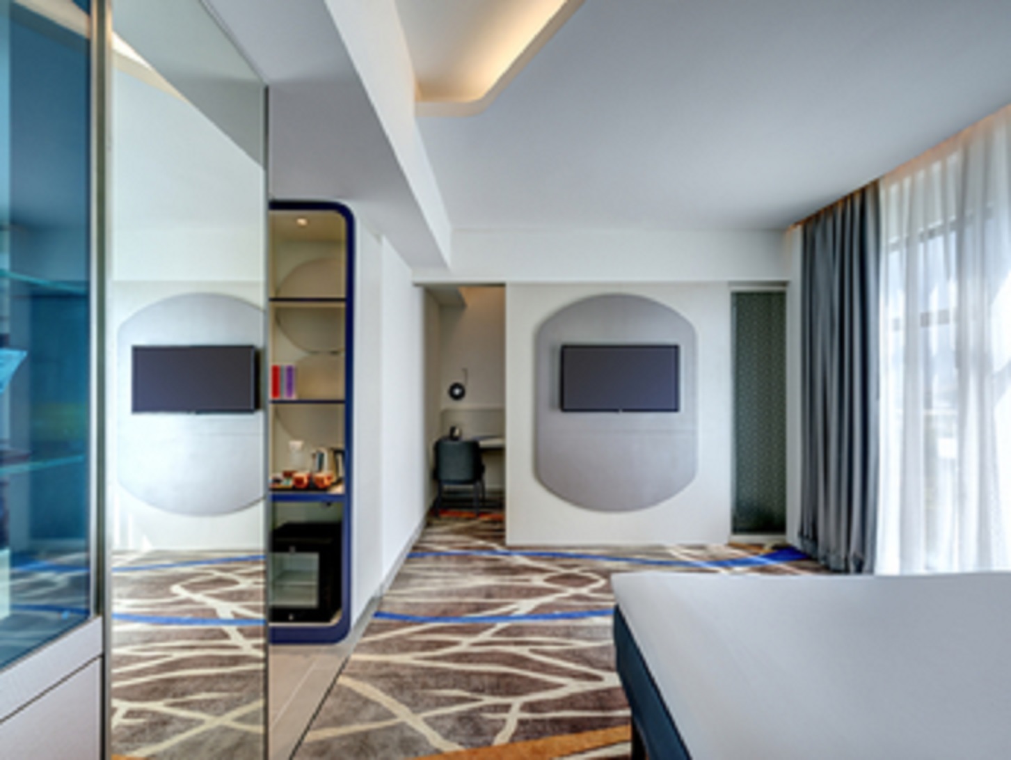 Family Room Queen Size Bed