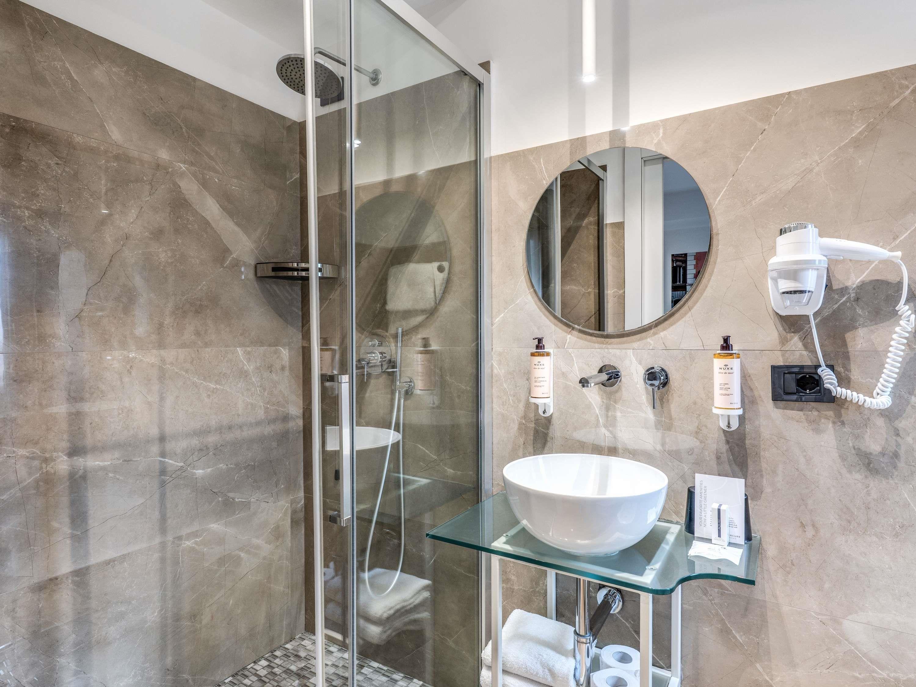 Double or Twin Standard