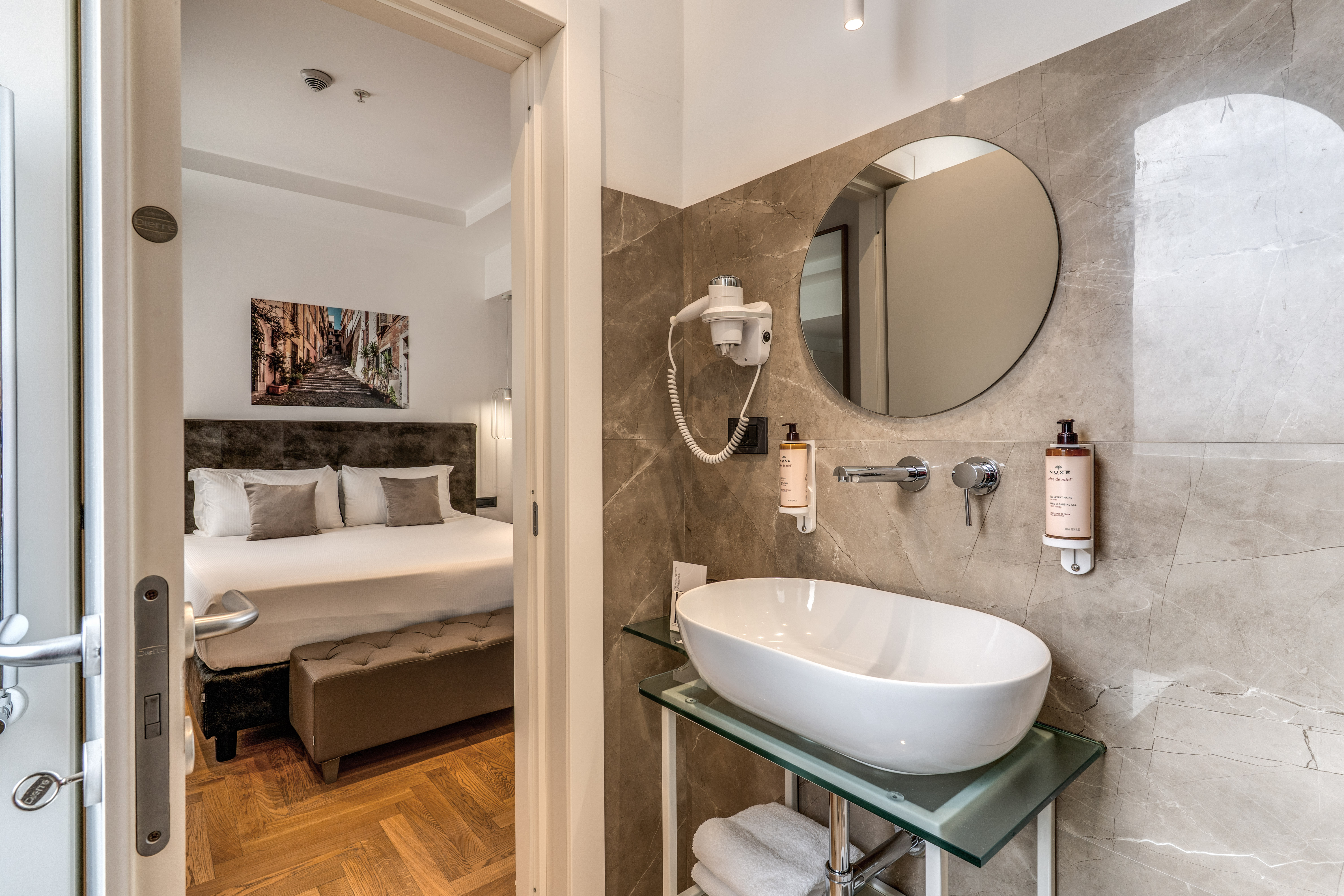 Junior Suite Standard