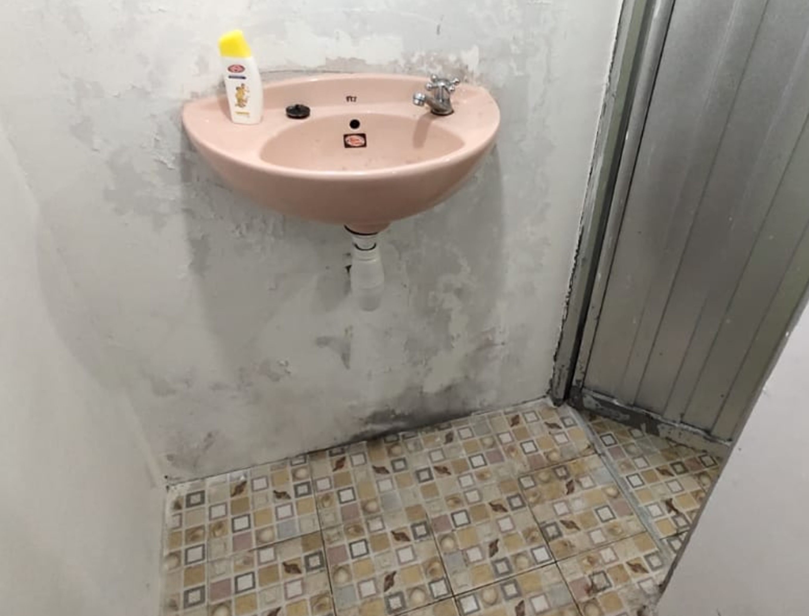 Double No Air Conditioning