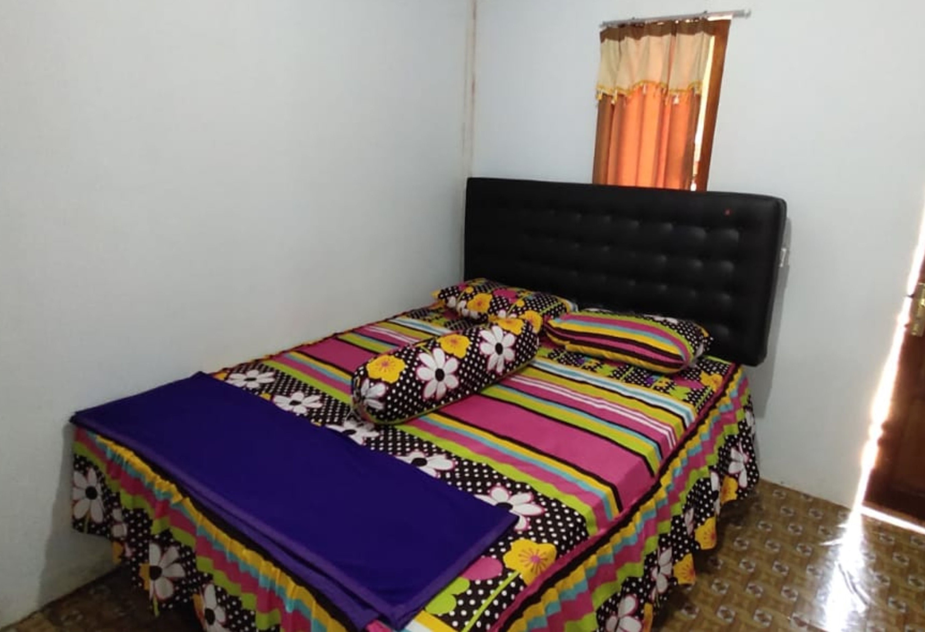 Double No Air Conditioning