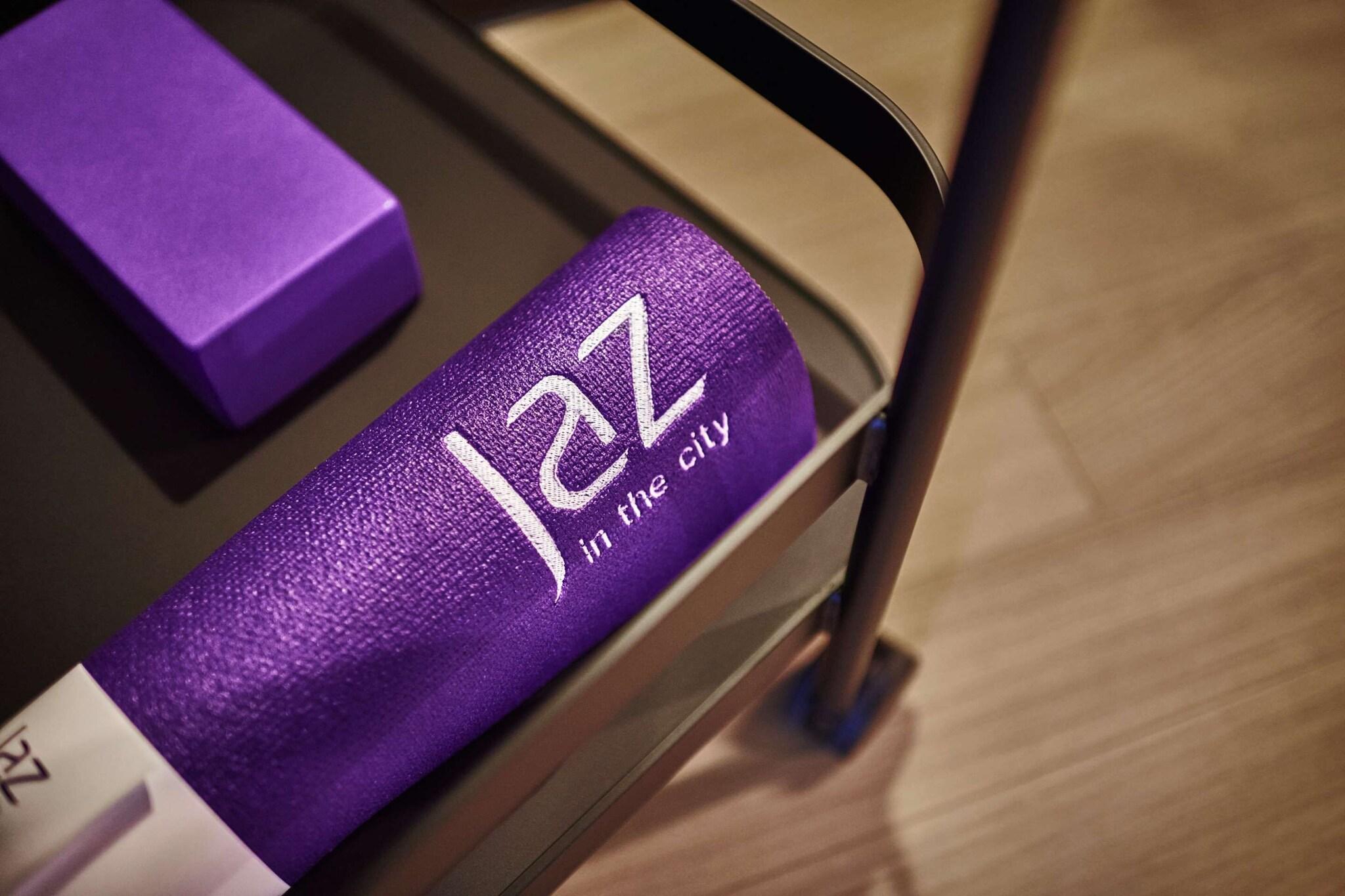 Double Queen Size Bed