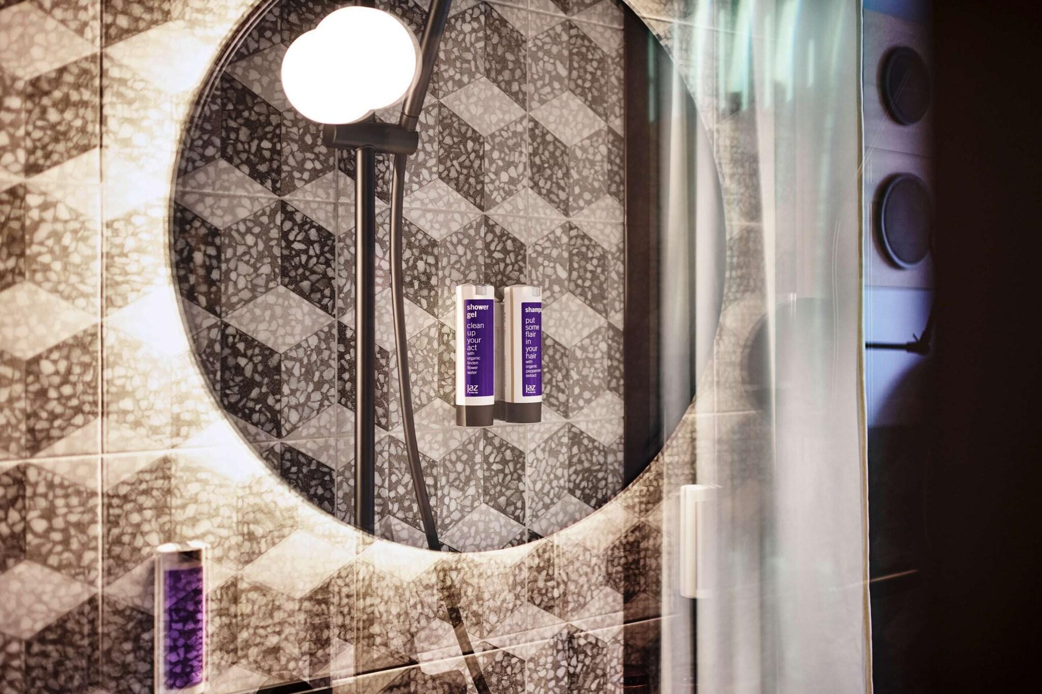 Double Queen Size Bed