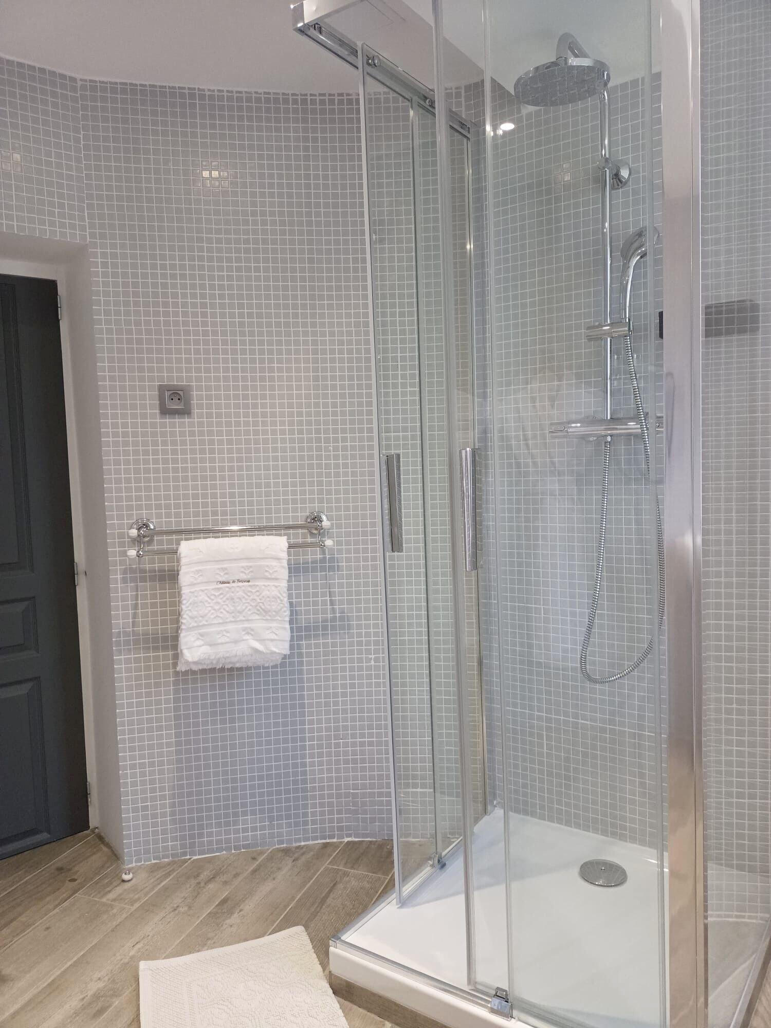 Double Superior King Bed