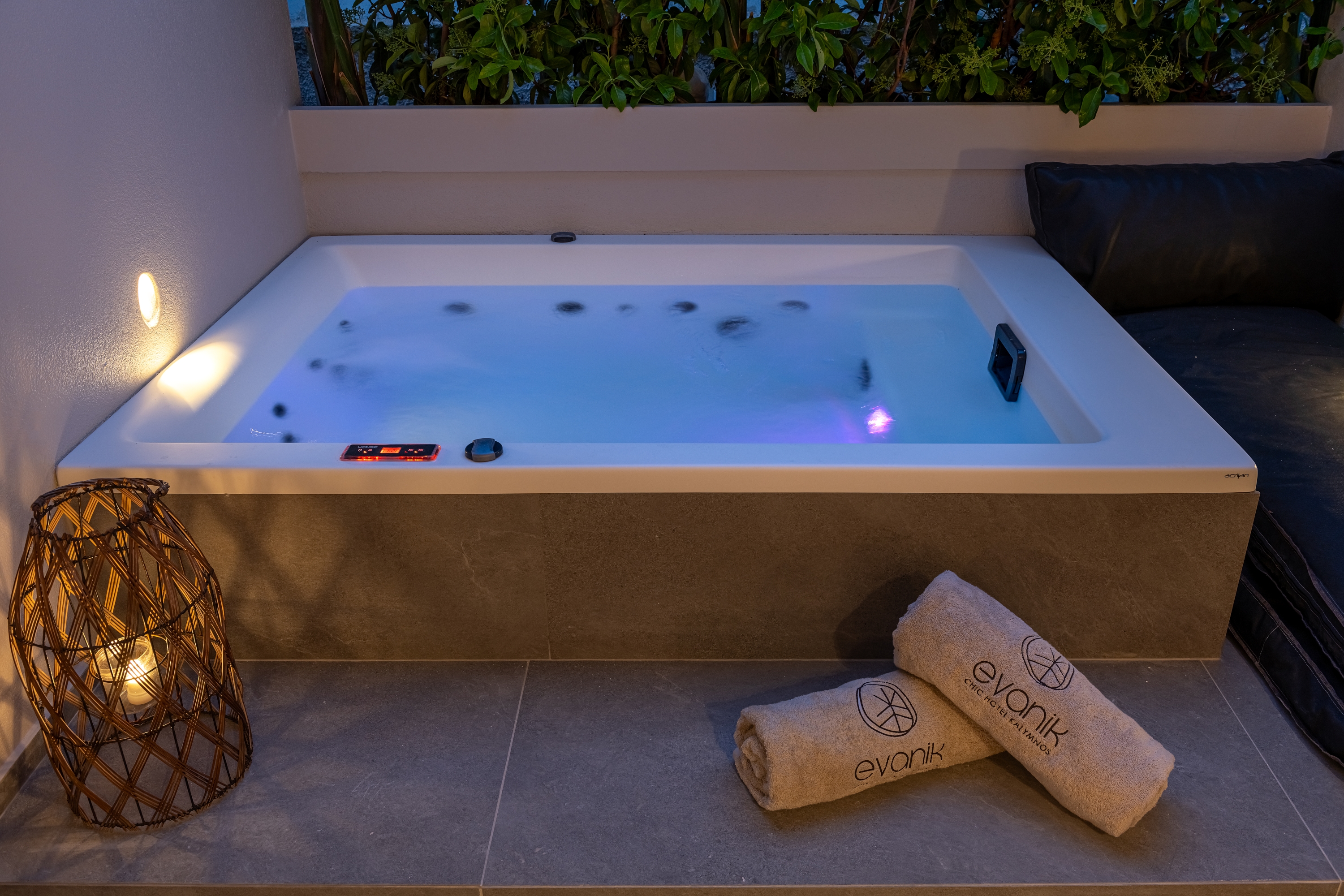 Double or Twin with Jacuzzi