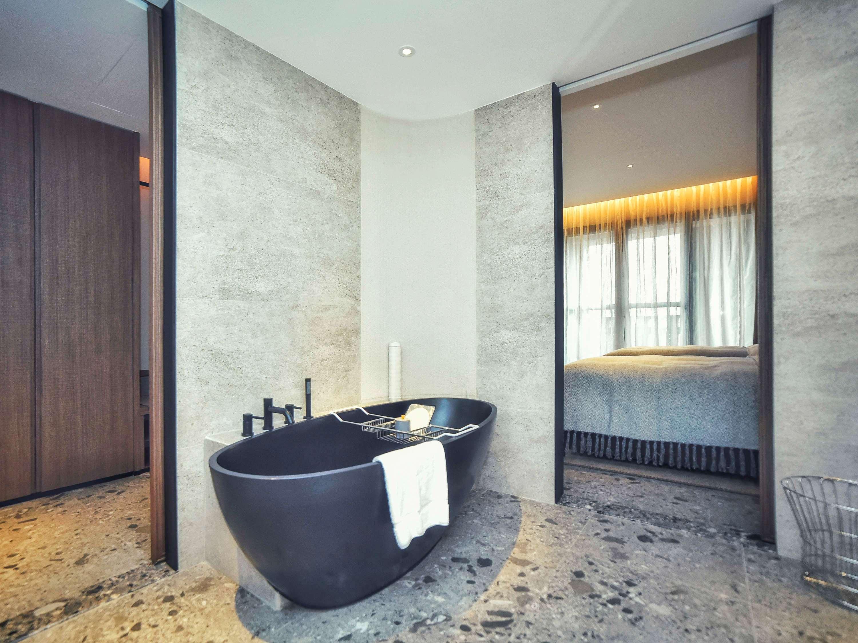 Twin Deluxe with Balcony