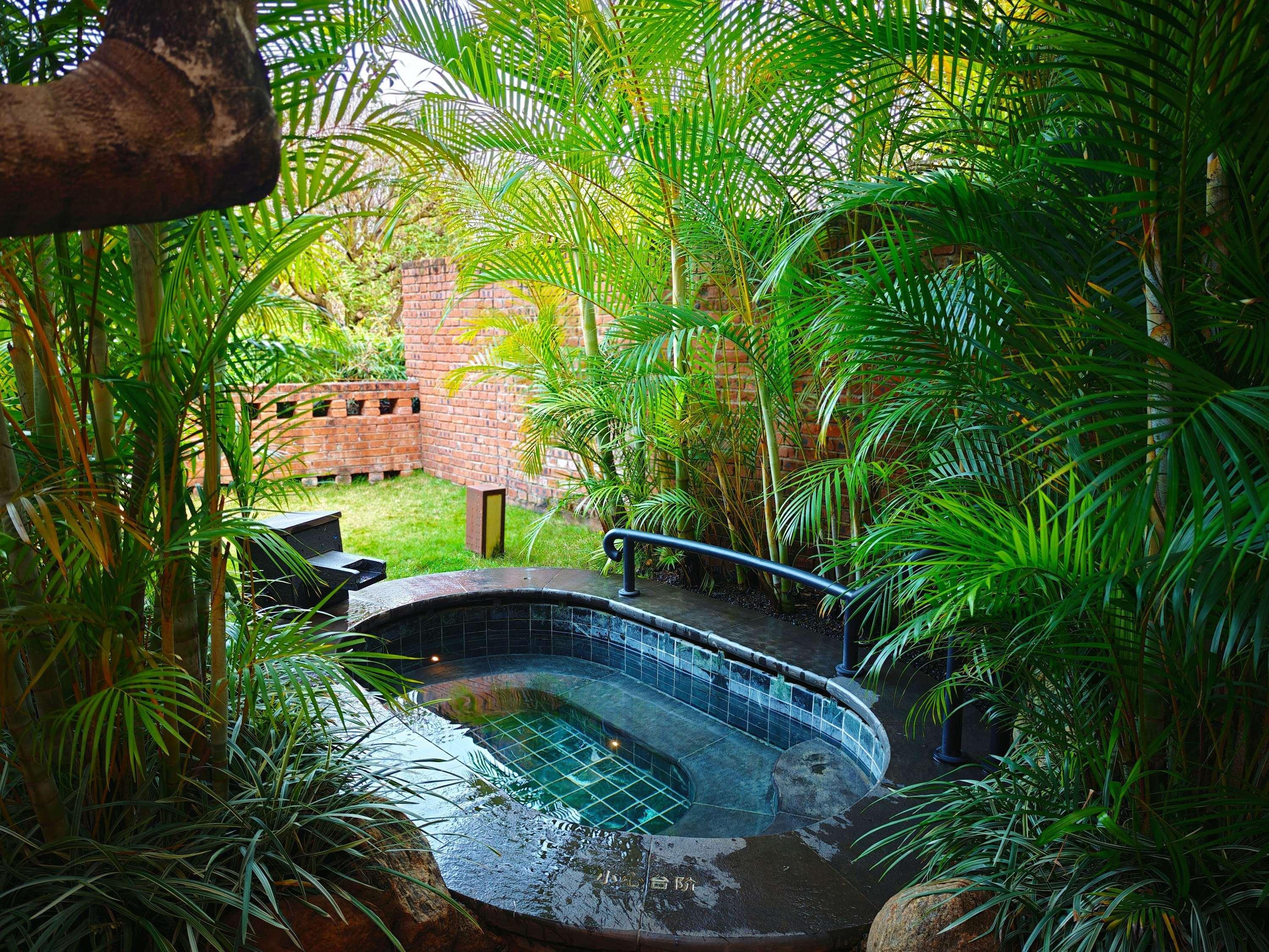 Double Deluxe King Bed