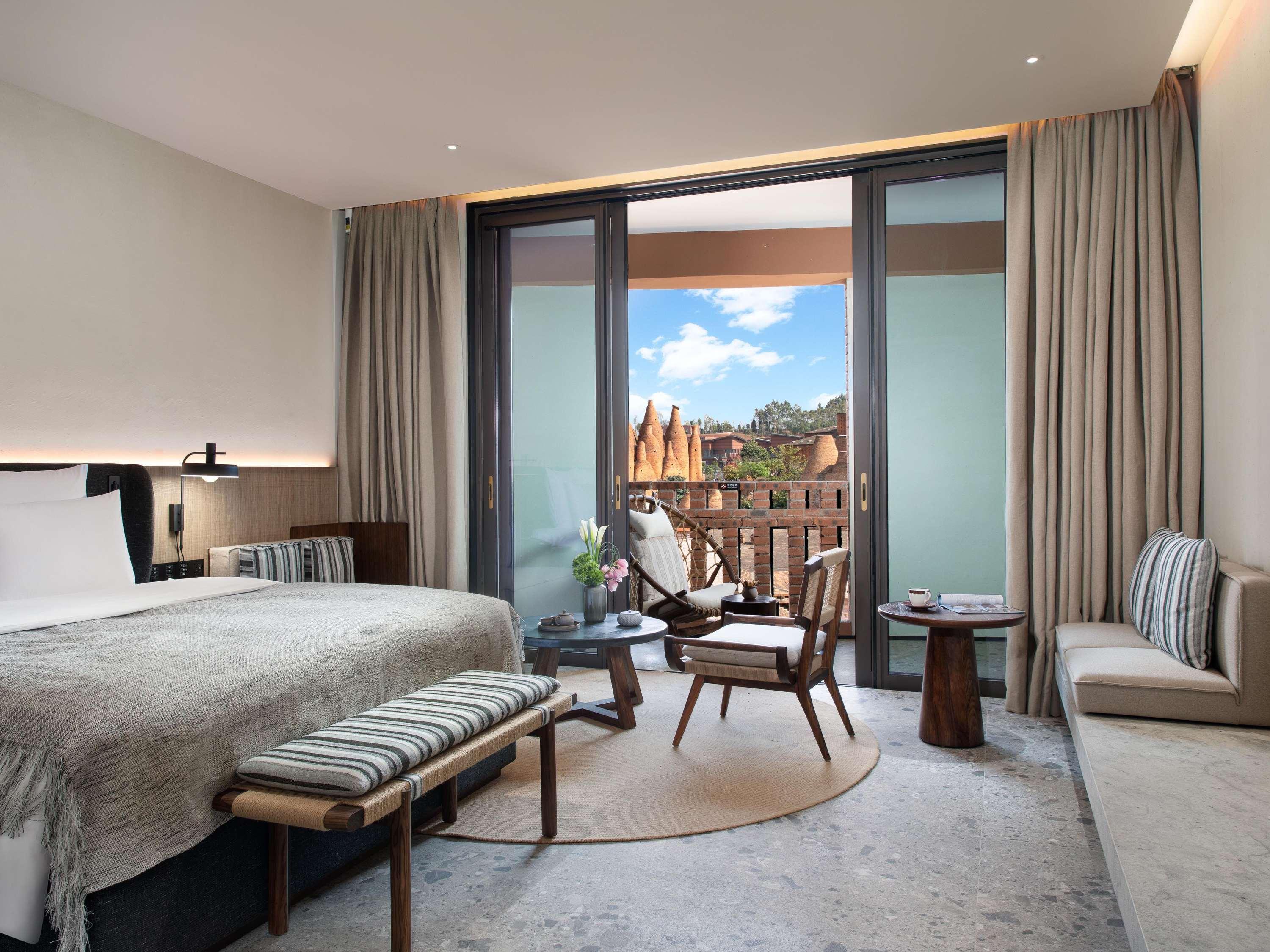 Twin Deluxe with Balcony