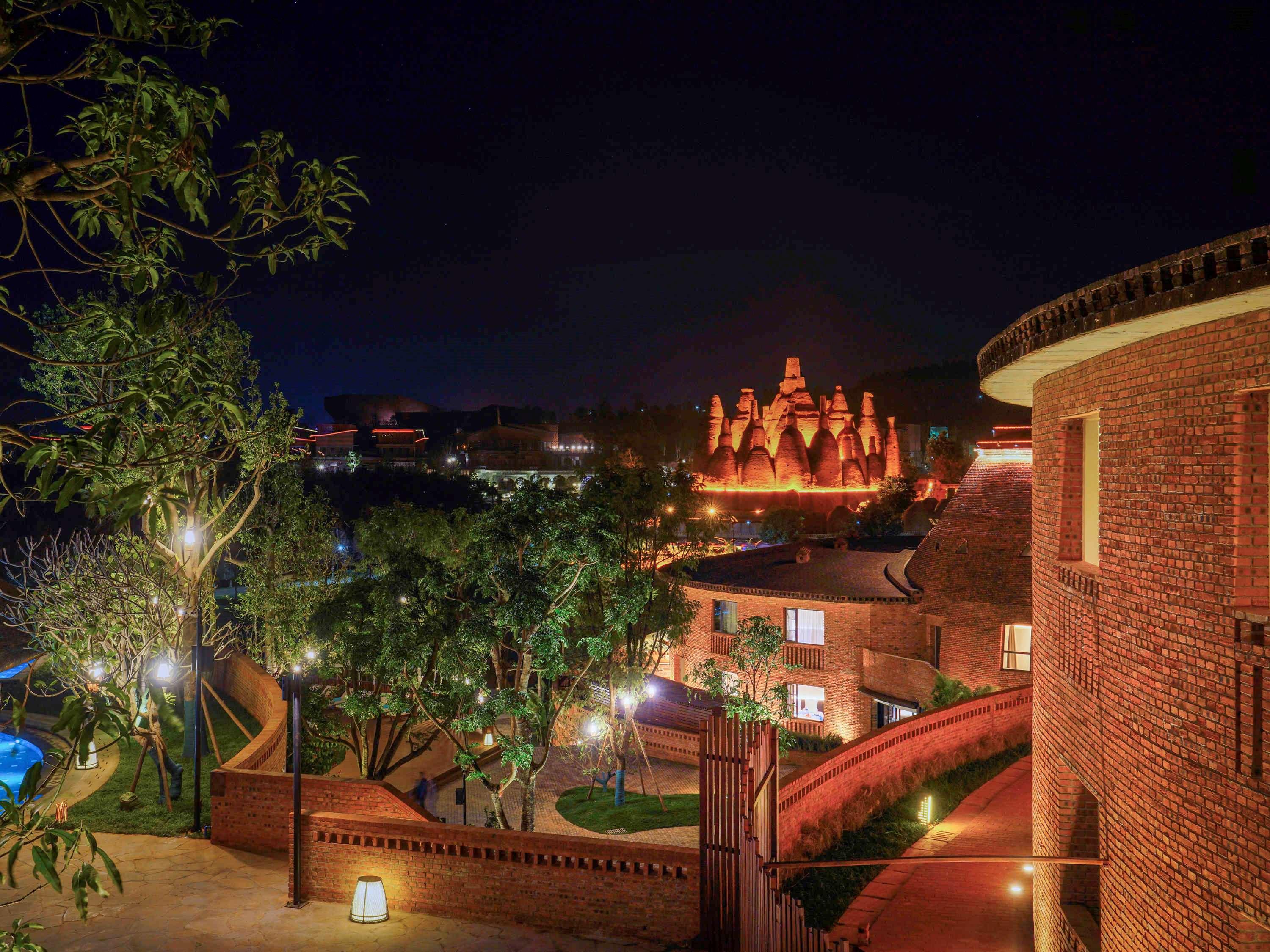 Double Deluxe with Views