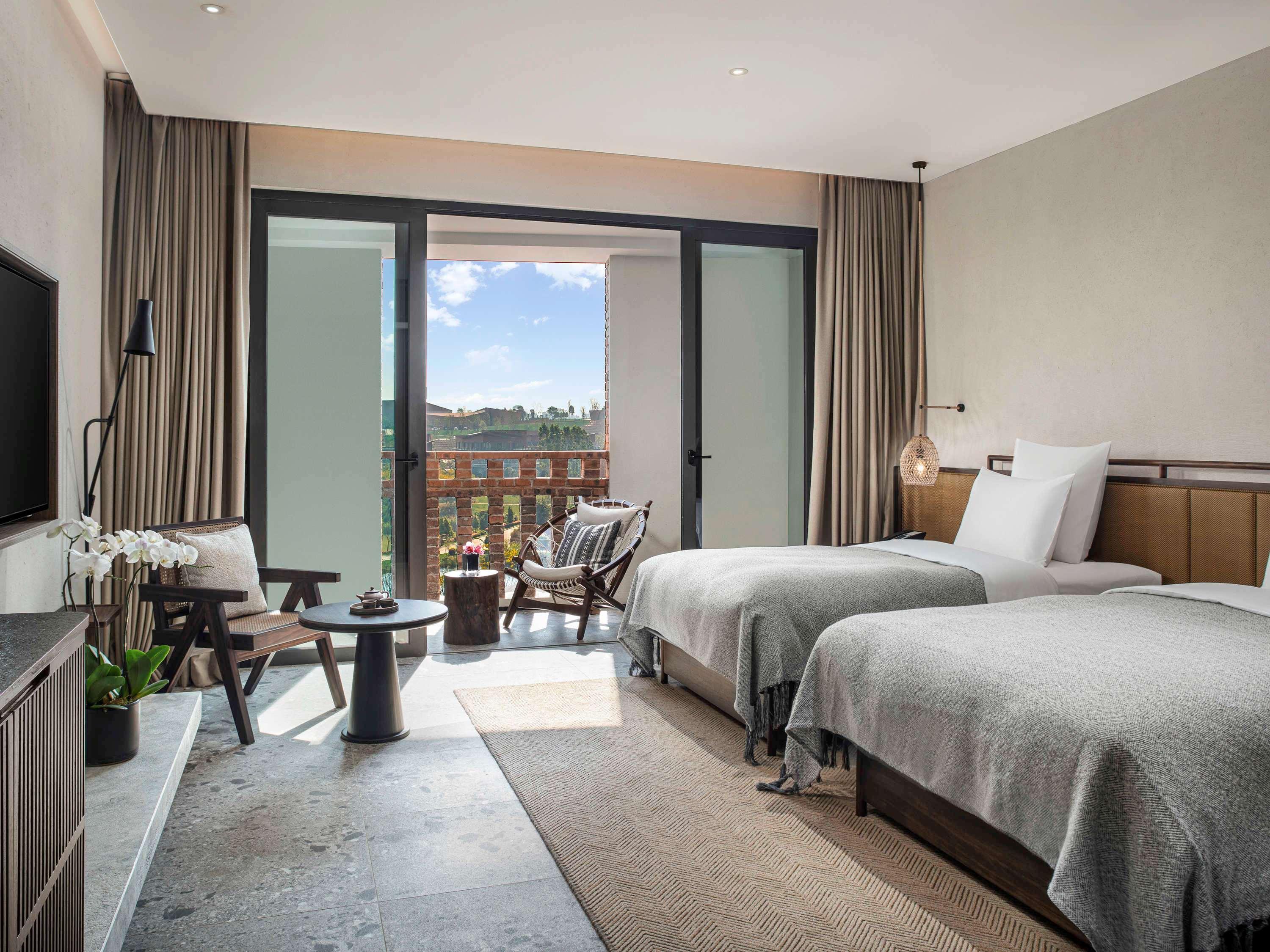 Twin Deluxe with Balcony