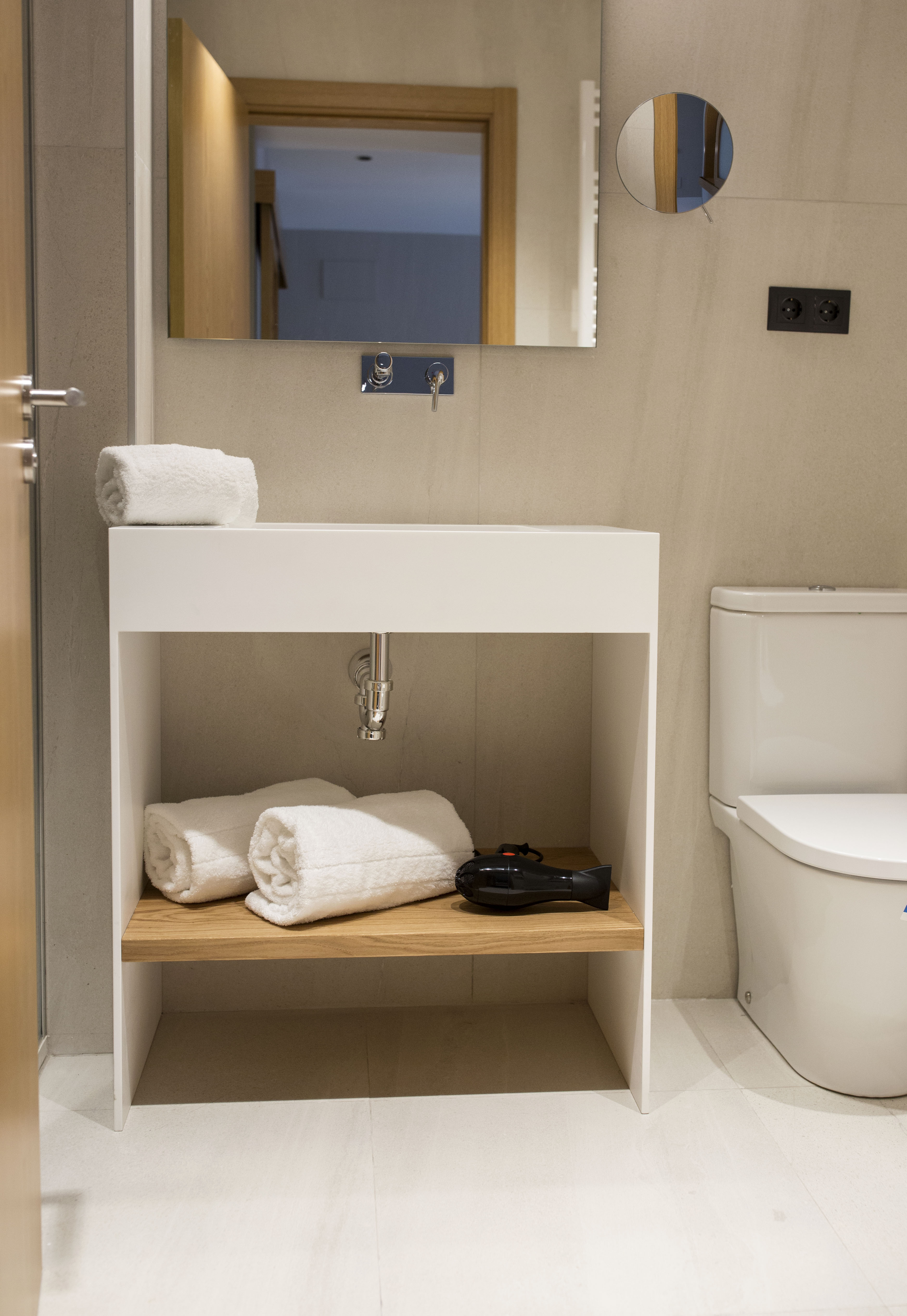 Apartment Capacity 4