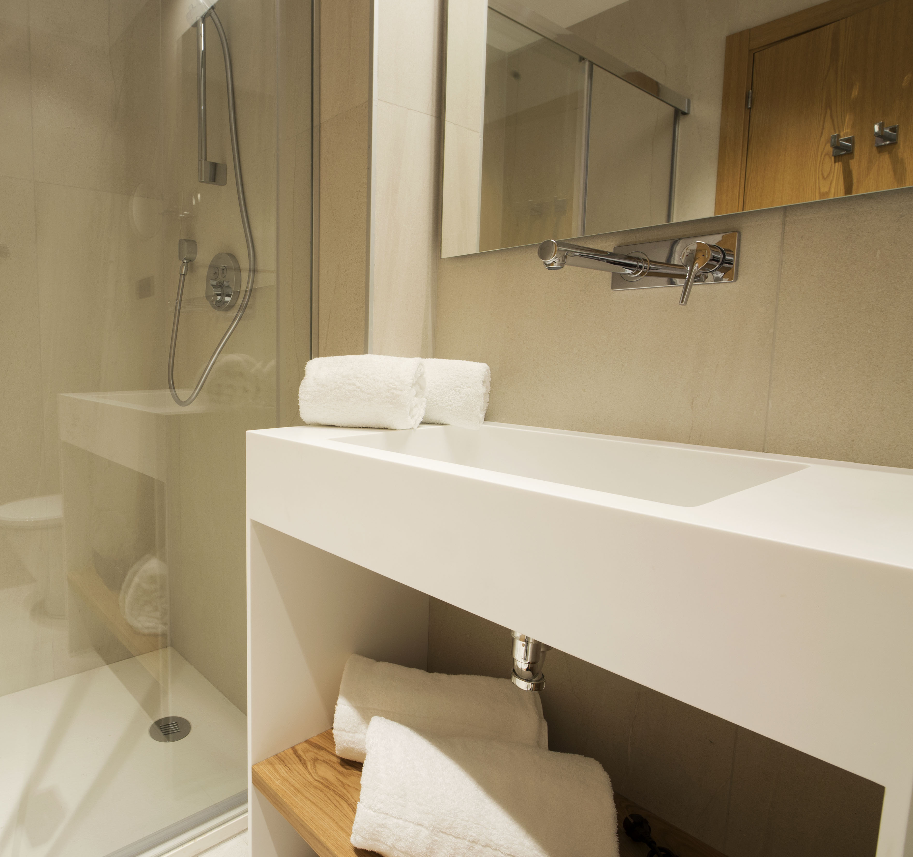 Apartment Capacity 4